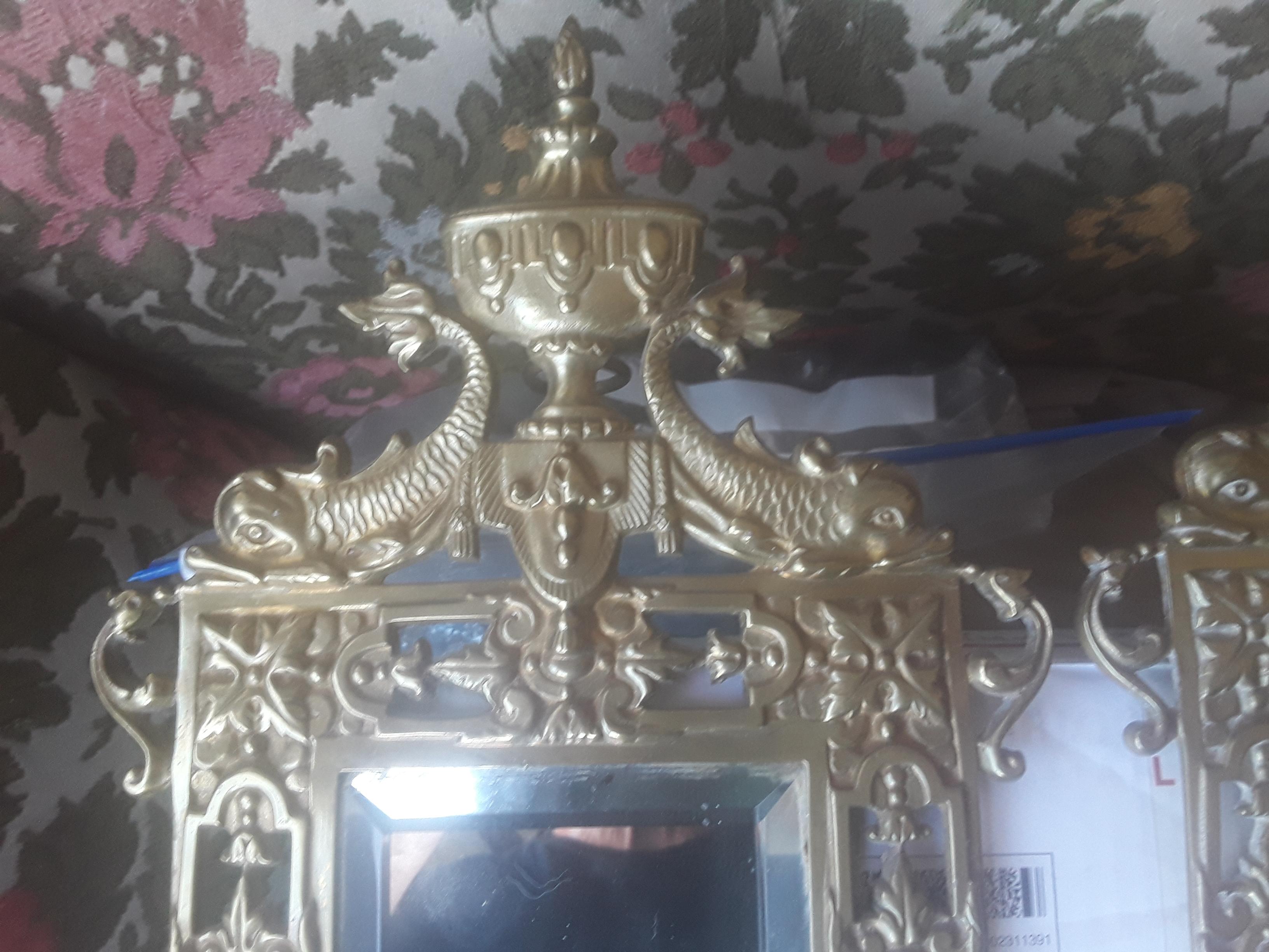 c1900 French Antique French Pair Neoclassic Cast Brass Candle Holder Wall Sconces - Koi in vendita 3