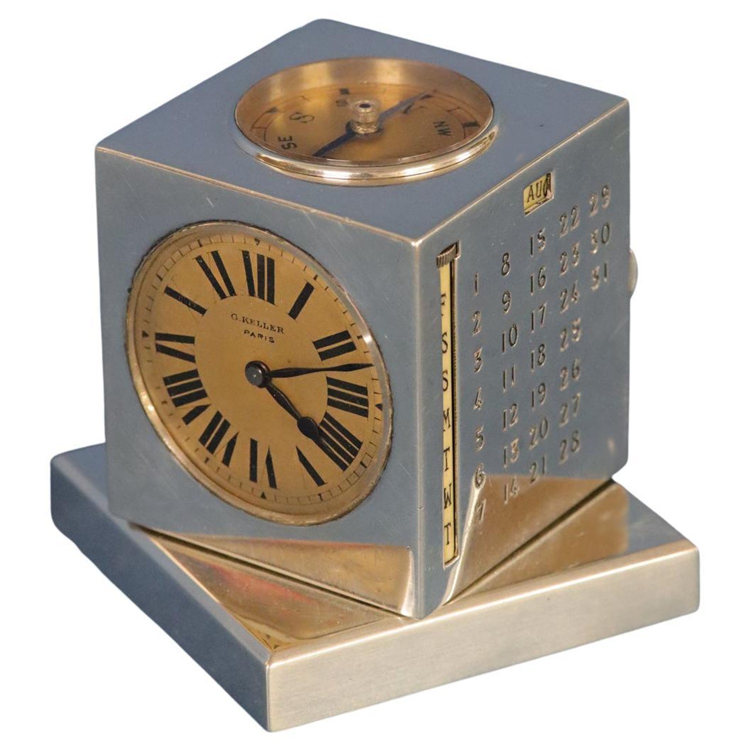 Horloge de cheminée industrielle française datant de 1900 environ En vente  sur 1stDibs