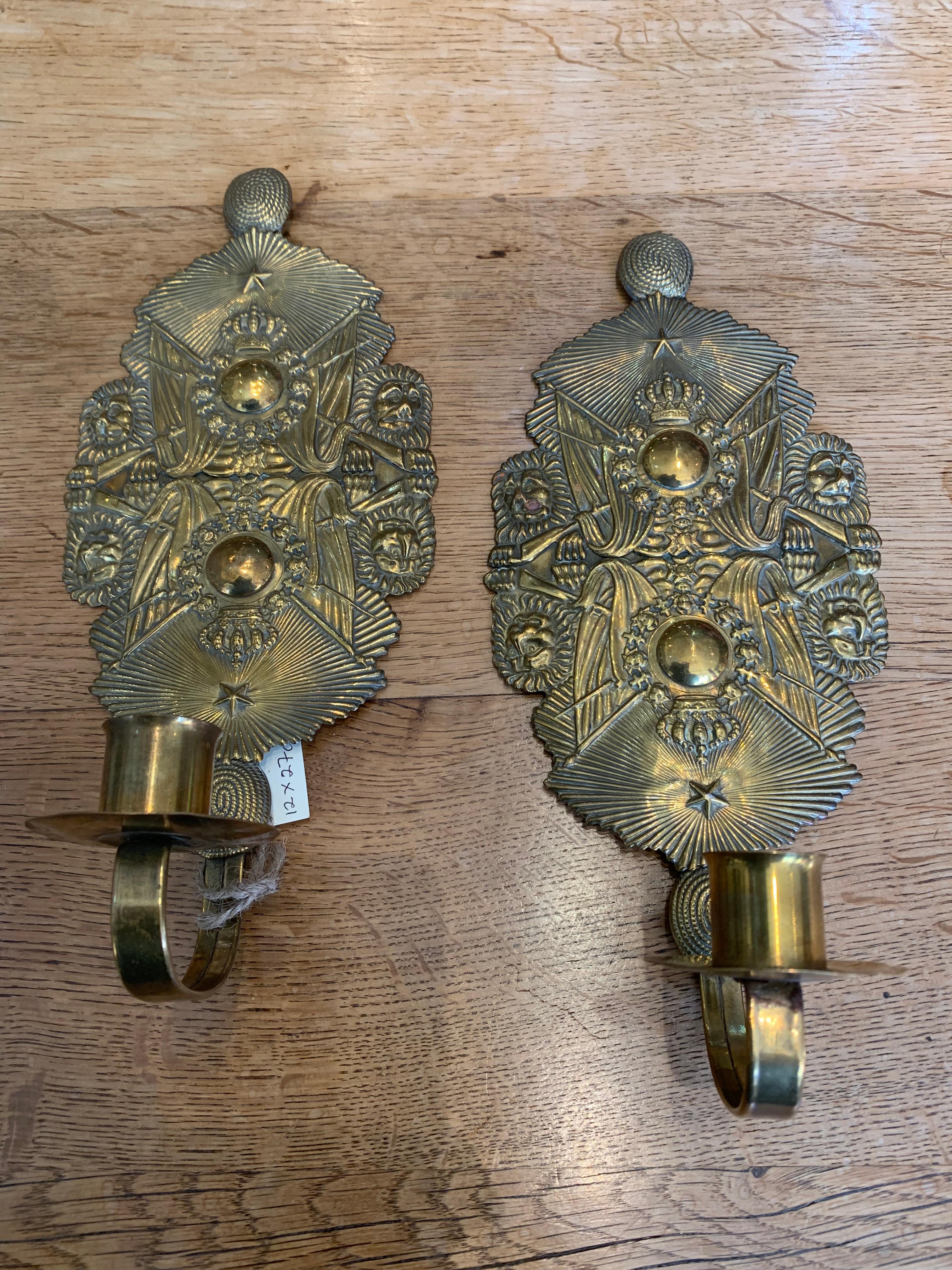 C1900 Coppia di focaccine militari da parete in ottone svedese In condizioni buone in vendita a London, GB