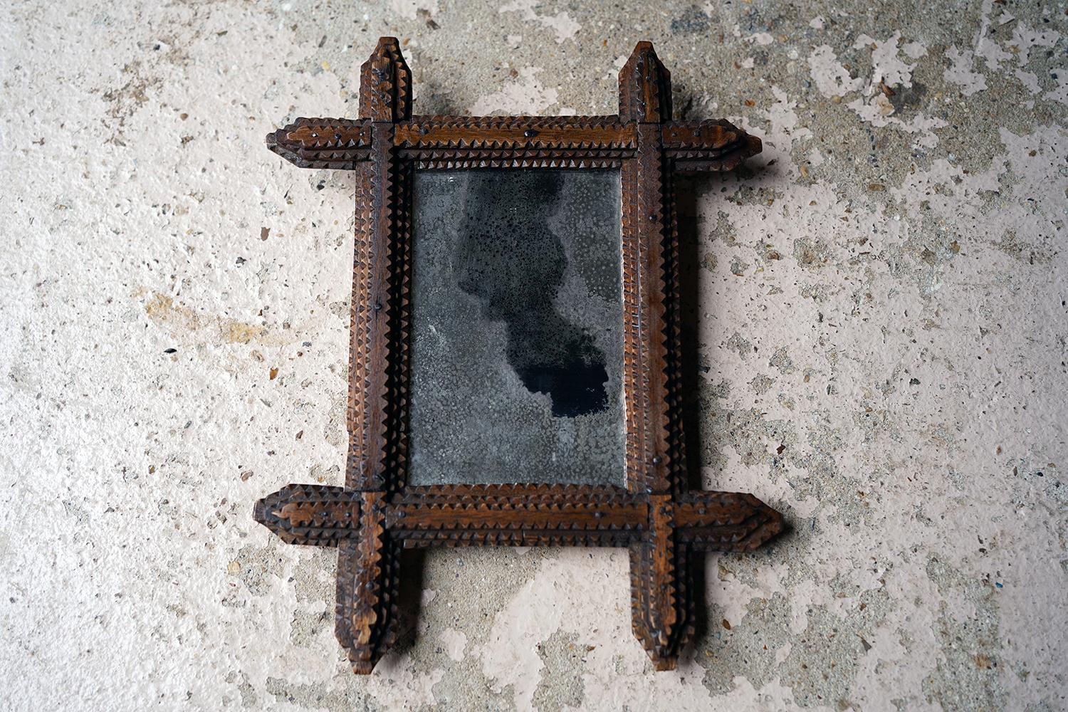 c.1900 Stained Pine Tramp Art Wall Mirror In Good Condition In Bedford, Bedfordshire