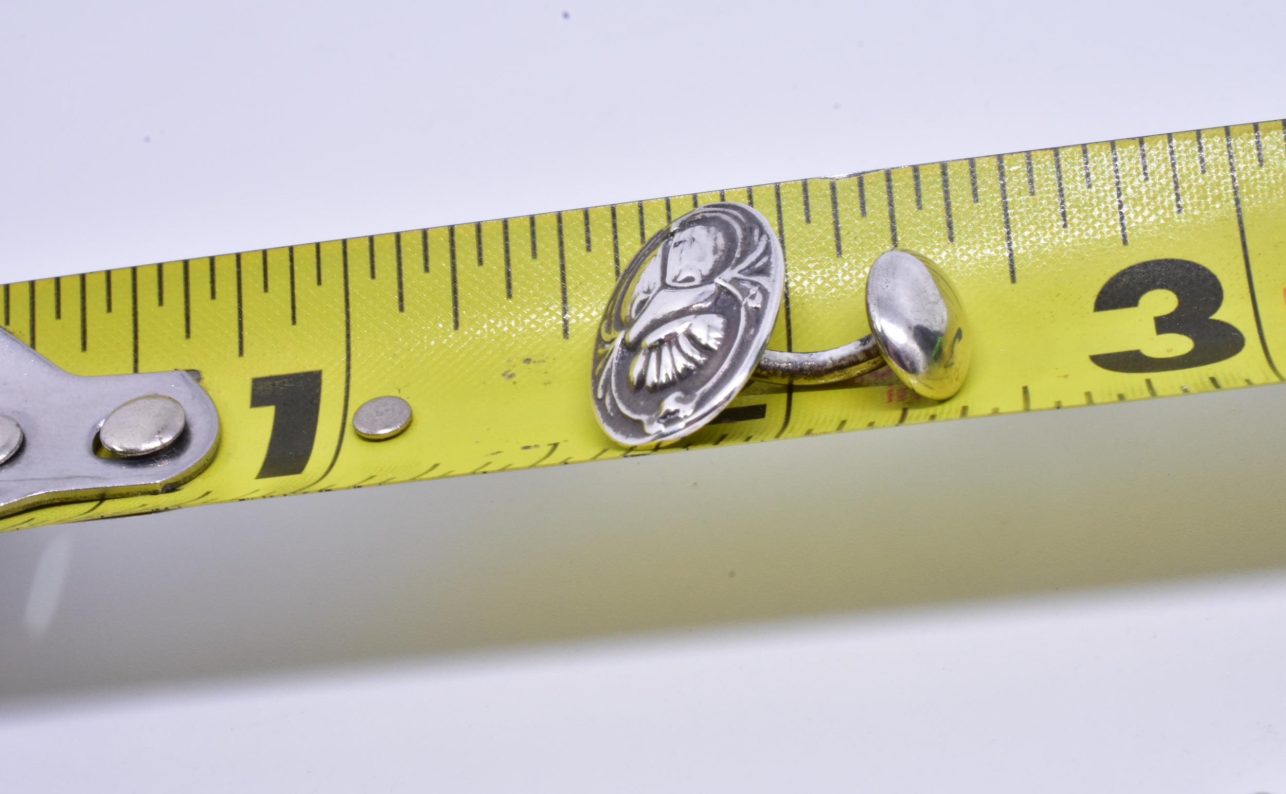 Unger Brothers Boutons de manchette scarabée en argent de style néo-égyptien, vers 1900 en vente 3