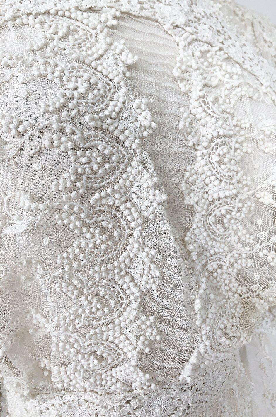 c1900s 3D White Embroidered Lace on Fine Silk Net Top w Elaborate Sleeves 3