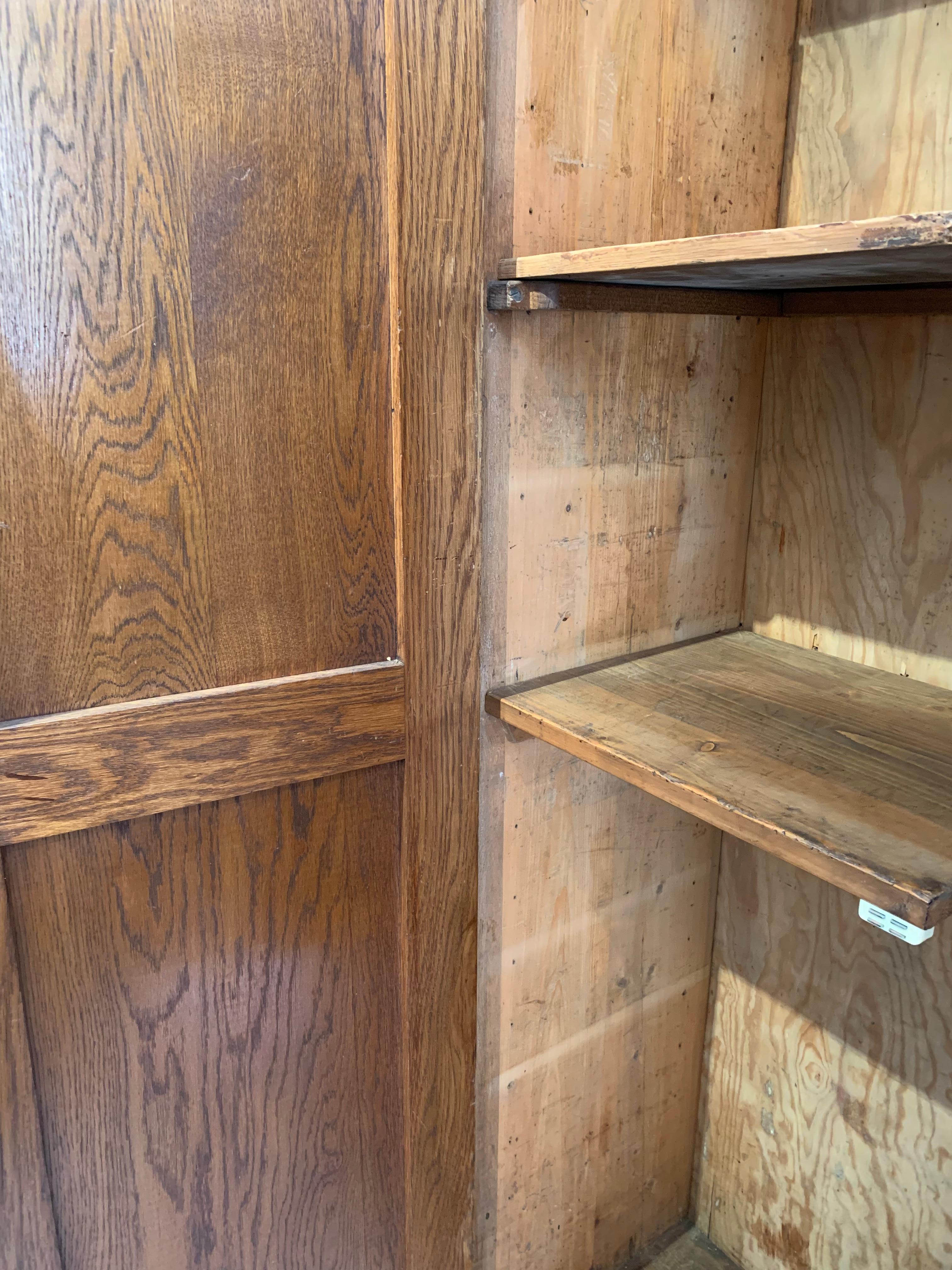 Armadio a quattro ante in Oak inglese del 1900 in vendita 4
