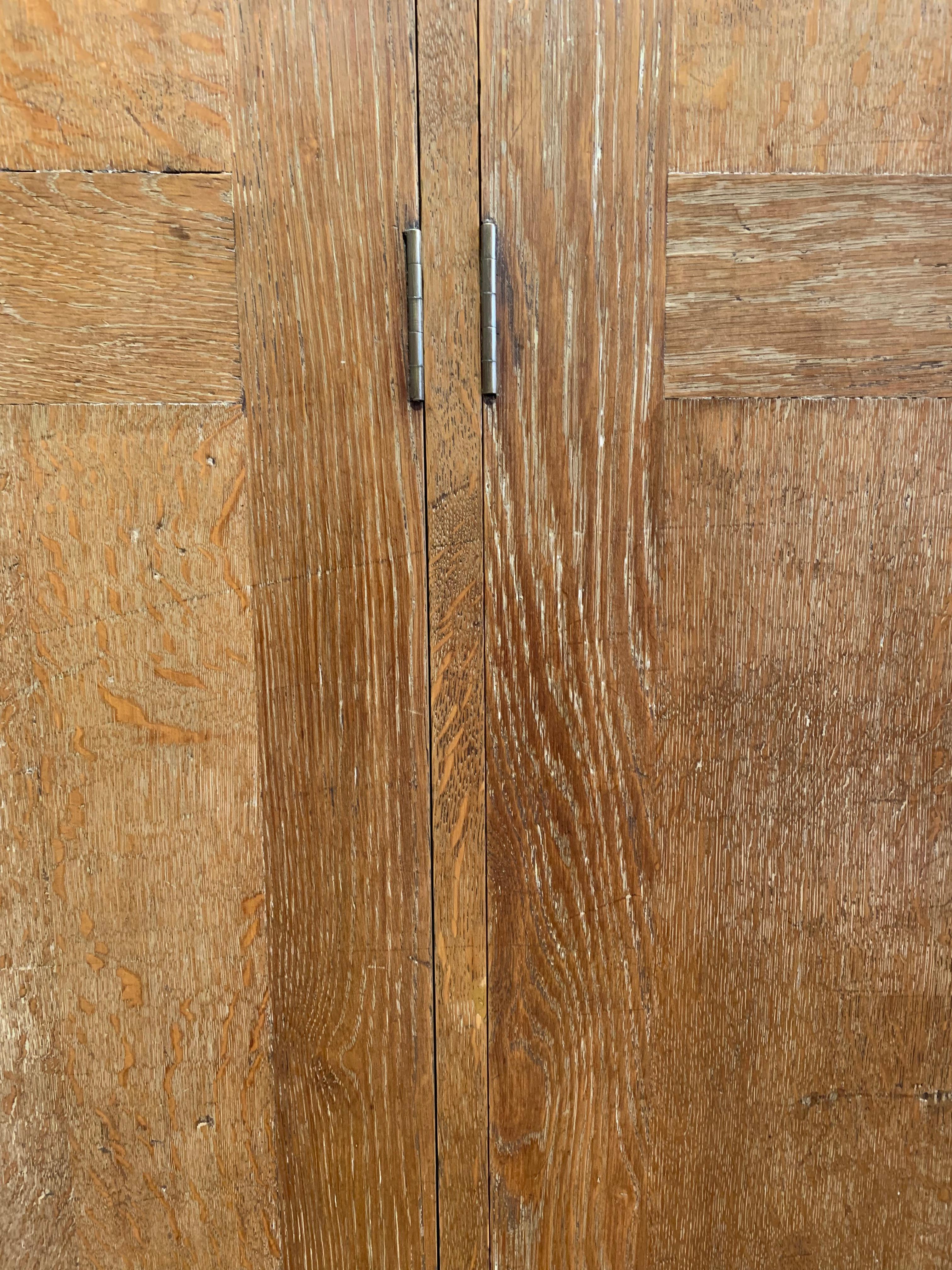 Britannico Armadio a quattro ante in Oak inglese del 1900 in vendita