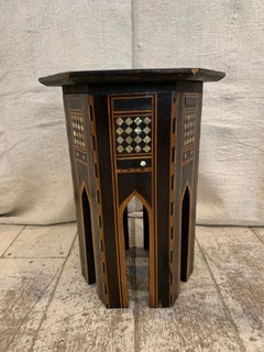 C1900s Syrian octagonal small table with mother of pearl