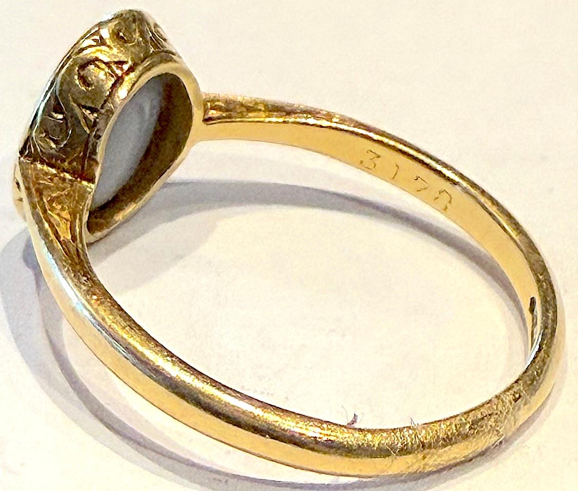 Women's or Men's C1910 18K Lightening Ridge Australian Single Stone Peacock Feather Opal Ring For Sale