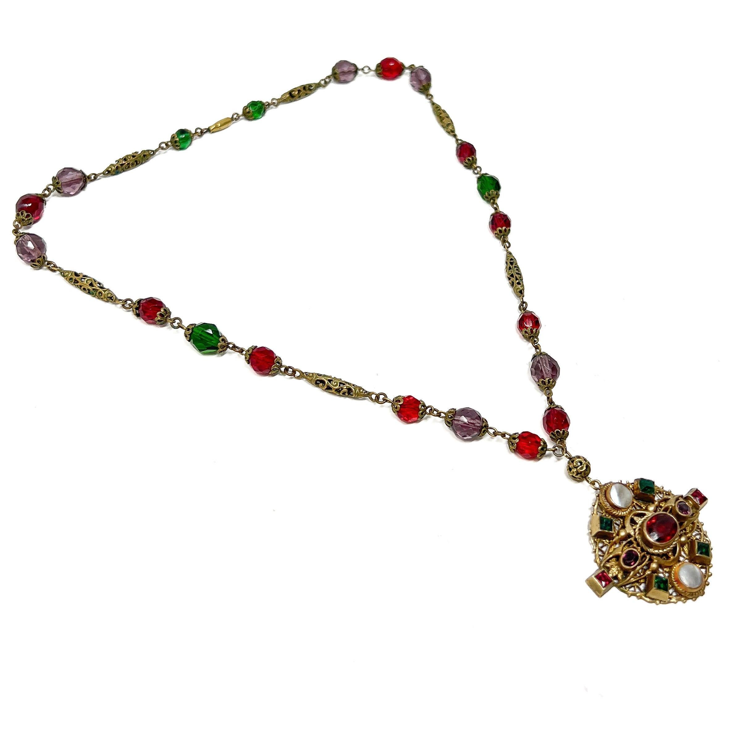 A.I.C C. Collier à pendentifs en verre antique d'inspiration byzantine en vente 1