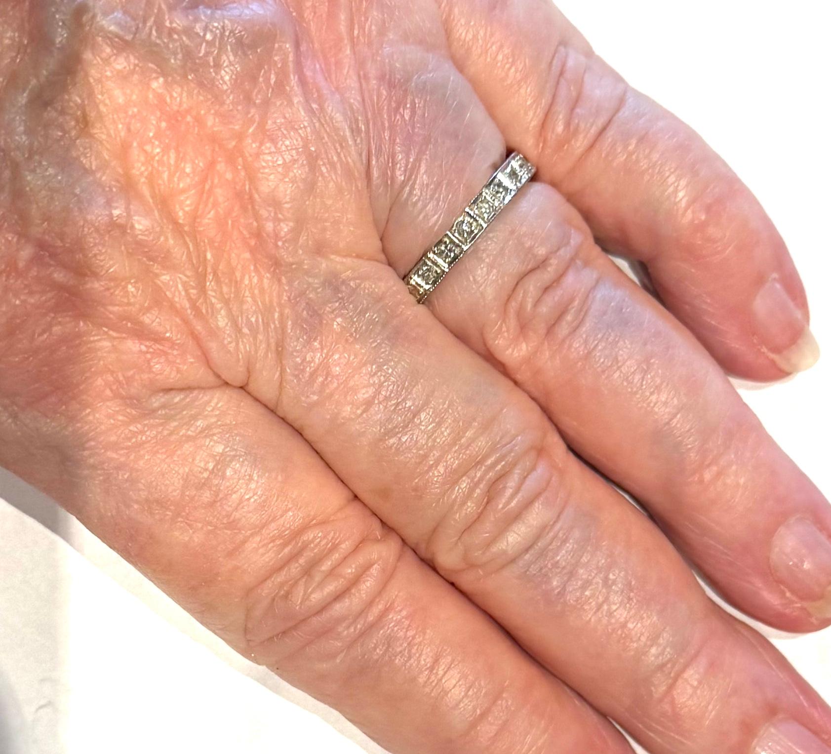 C1910 Diamant-Eternity-Ring, gestempelt 18CT  Größe 8.25 im Angebot 2