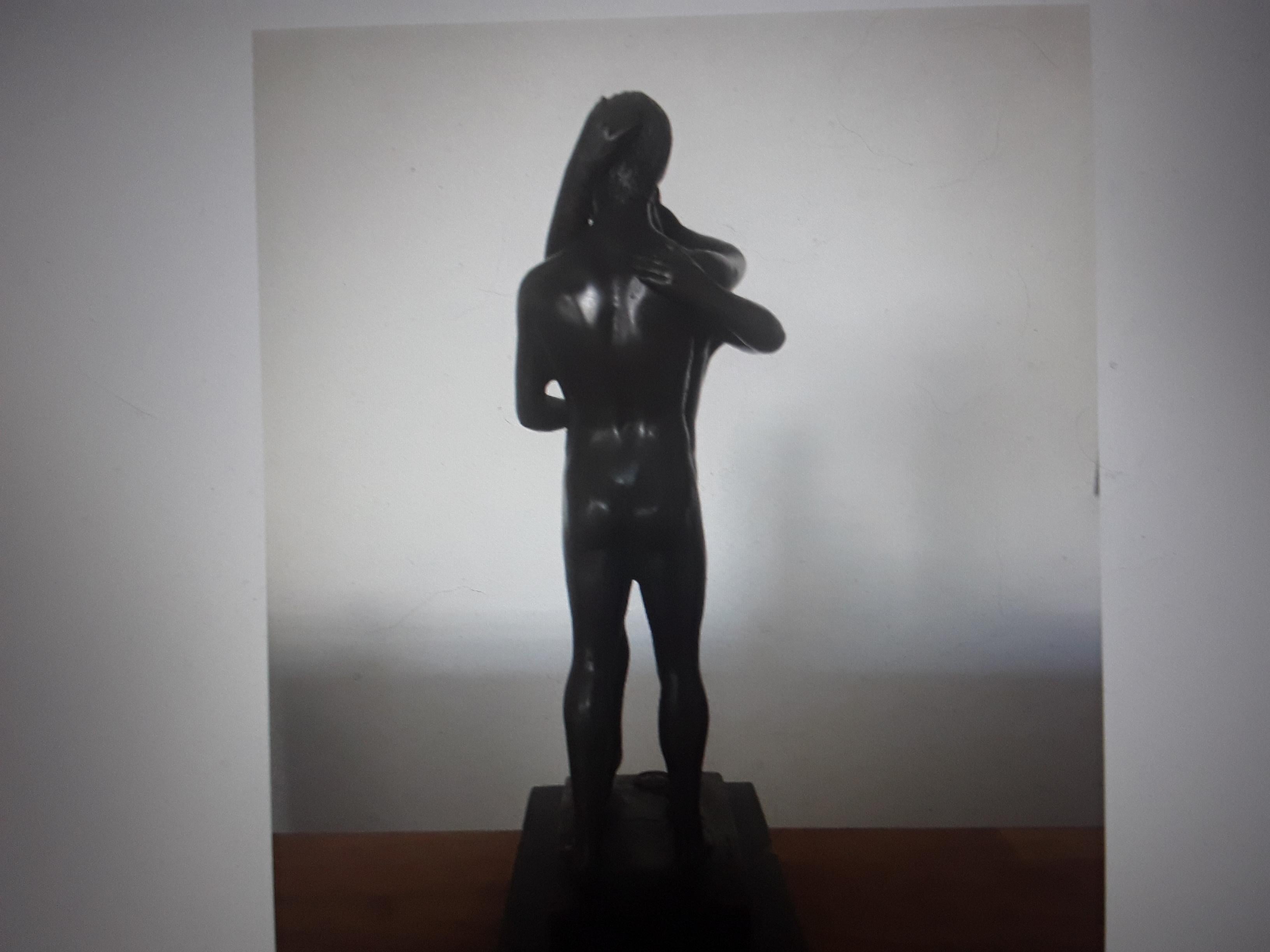 Français Sculpture française originale en bronze « Des Hommes Amoreux » signée Jean Patoue, vers 1910