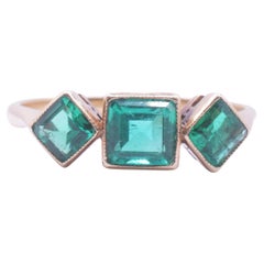 C1920 18K  3 Stone Columbian Emerald Ring with Angular Setting