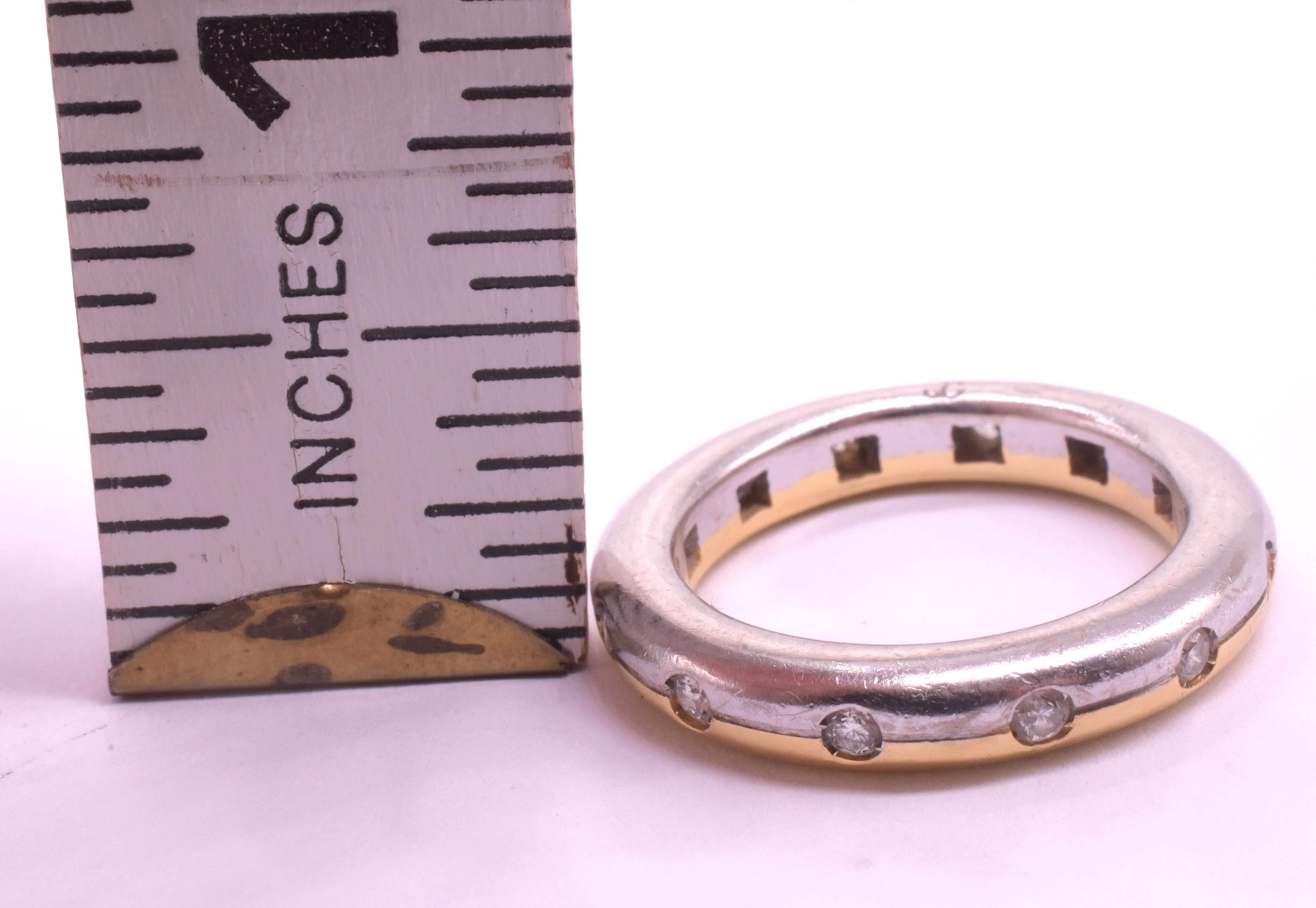 Eternity-Ring aus 18 Karat und Platin mit horizontaler Array von Diamanten, um 1920 im Angebot 5