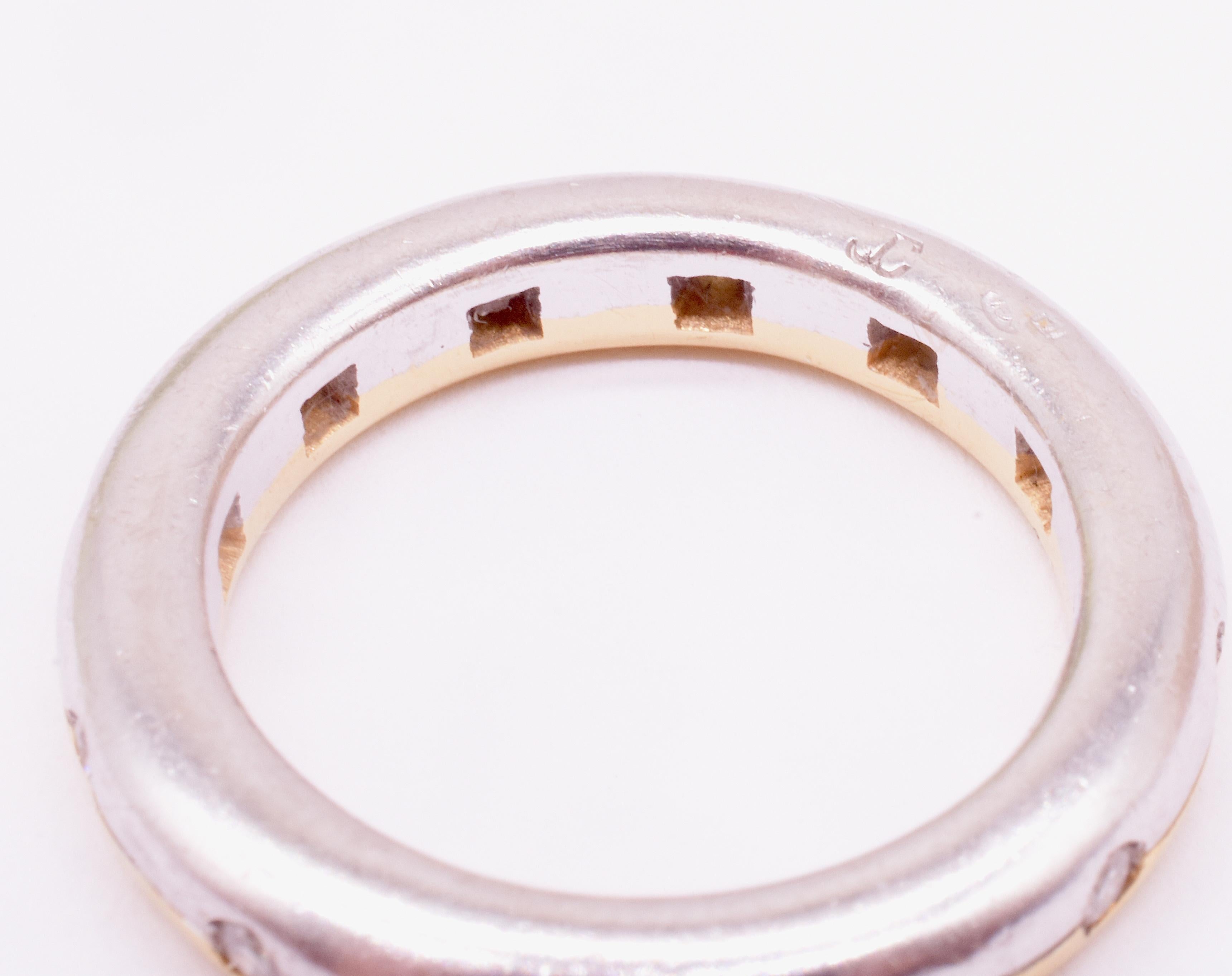 Eternity-Ring aus 18 Karat und Platin mit horizontaler Array von Diamanten, um 1920 im Zustand „Gut“ im Angebot in Baltimore, MD