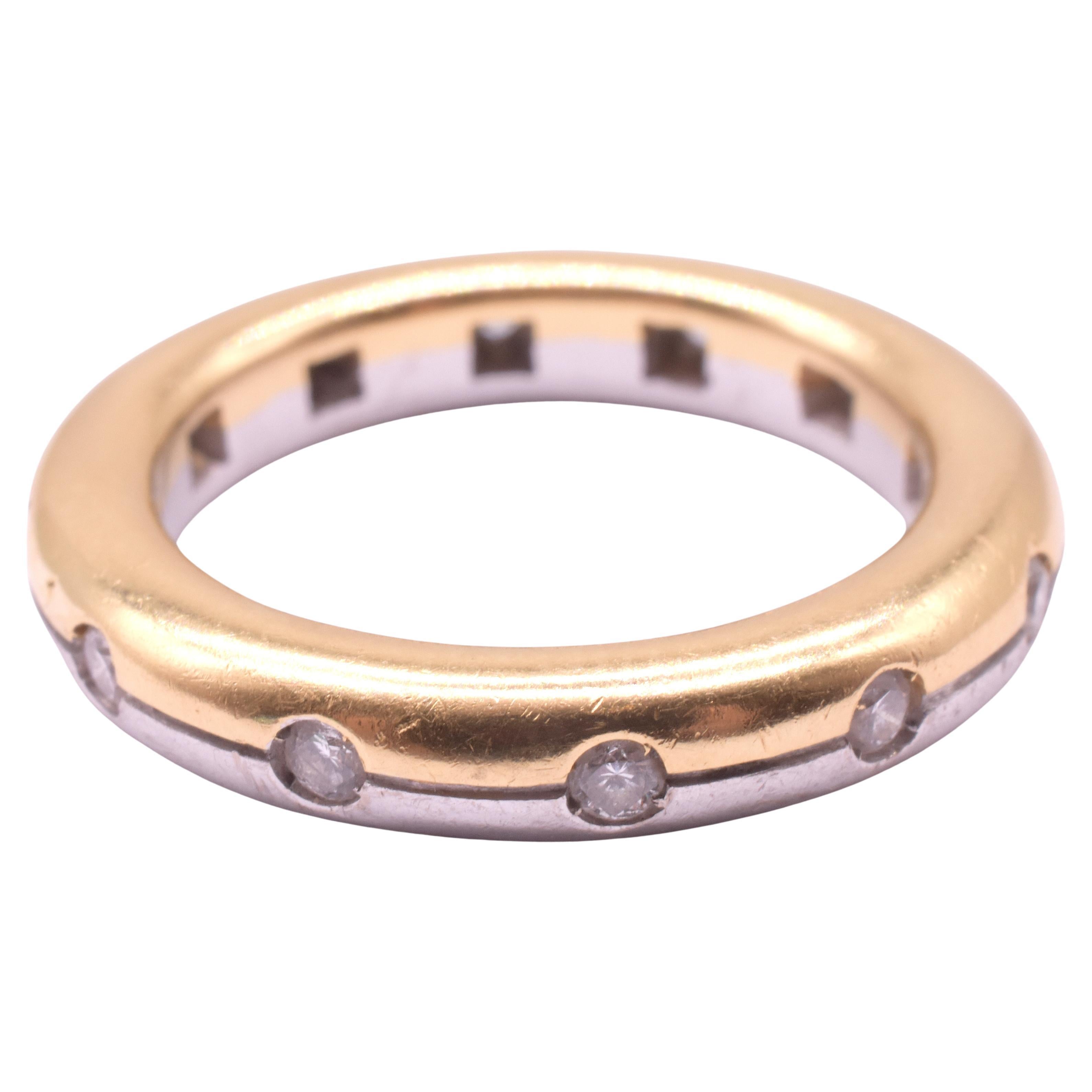 Eternity-Ring aus 18 Karat und Platin mit horizontaler Array von Diamanten, um 1920 im Angebot