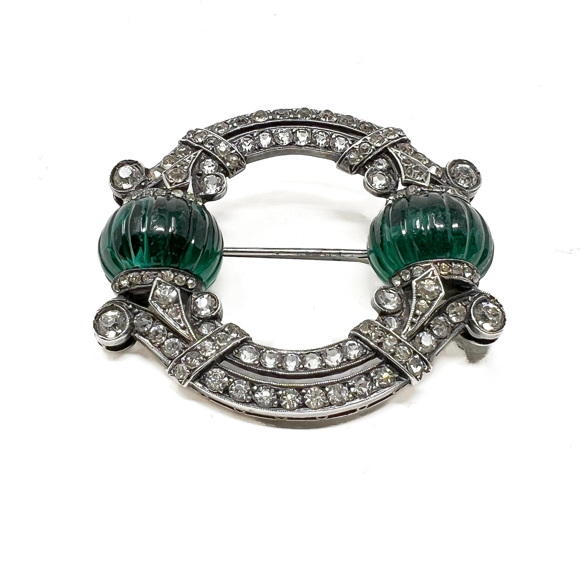 c.1920 Art Deco French Silver, Paste and Emerald Melon Cut Glass Vintage Brooch For Sale 1