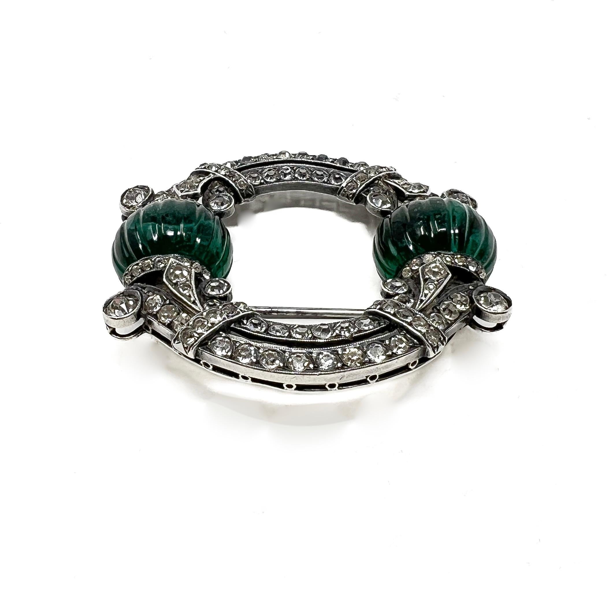 c.1920 Art Deco French Silver, Paste and Emerald Melon Cut Glass Vintage Brooch For Sale 2