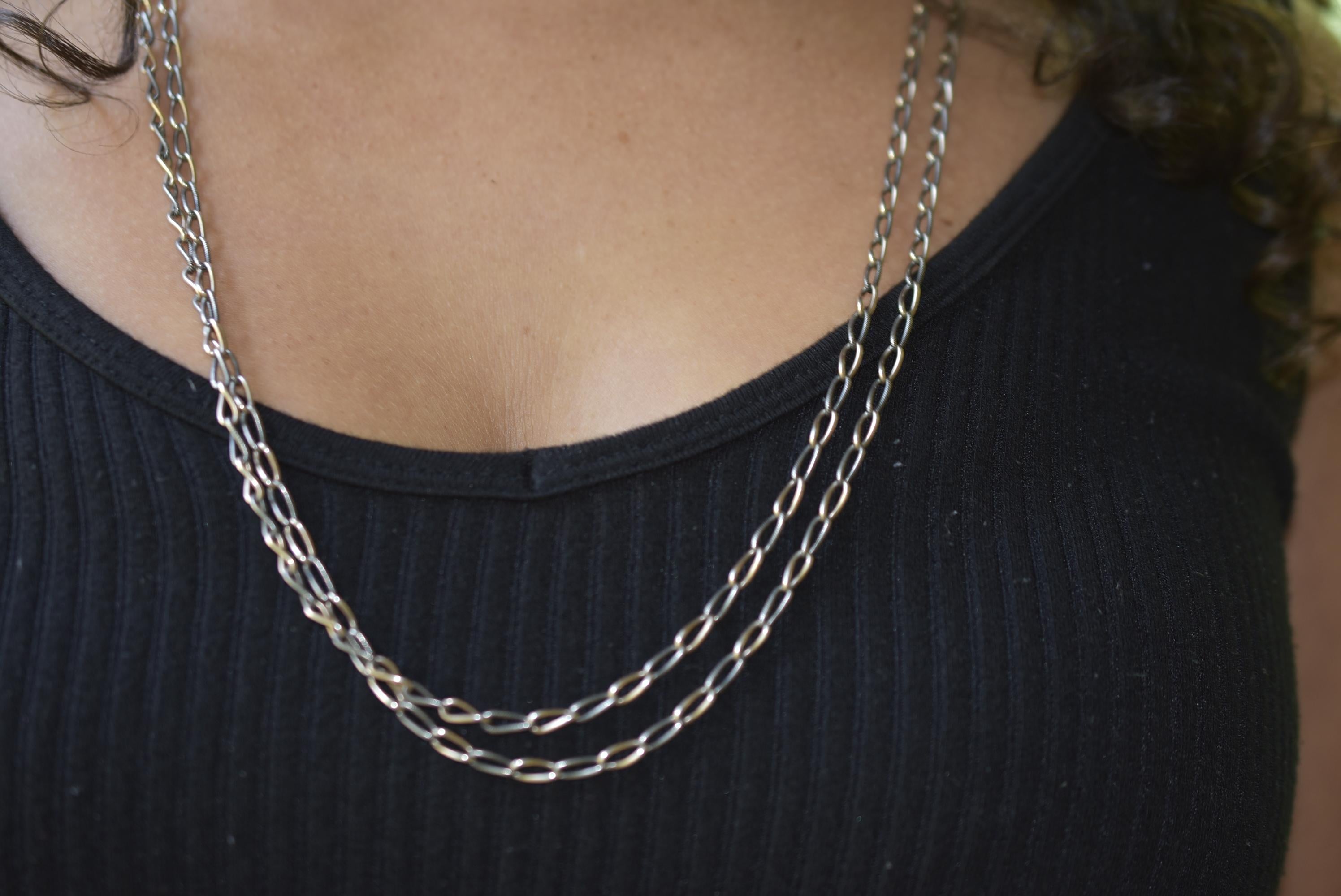 C.1920 Gold and Silver Niello Twisted Loop-in-Loop Chain For Sale 3