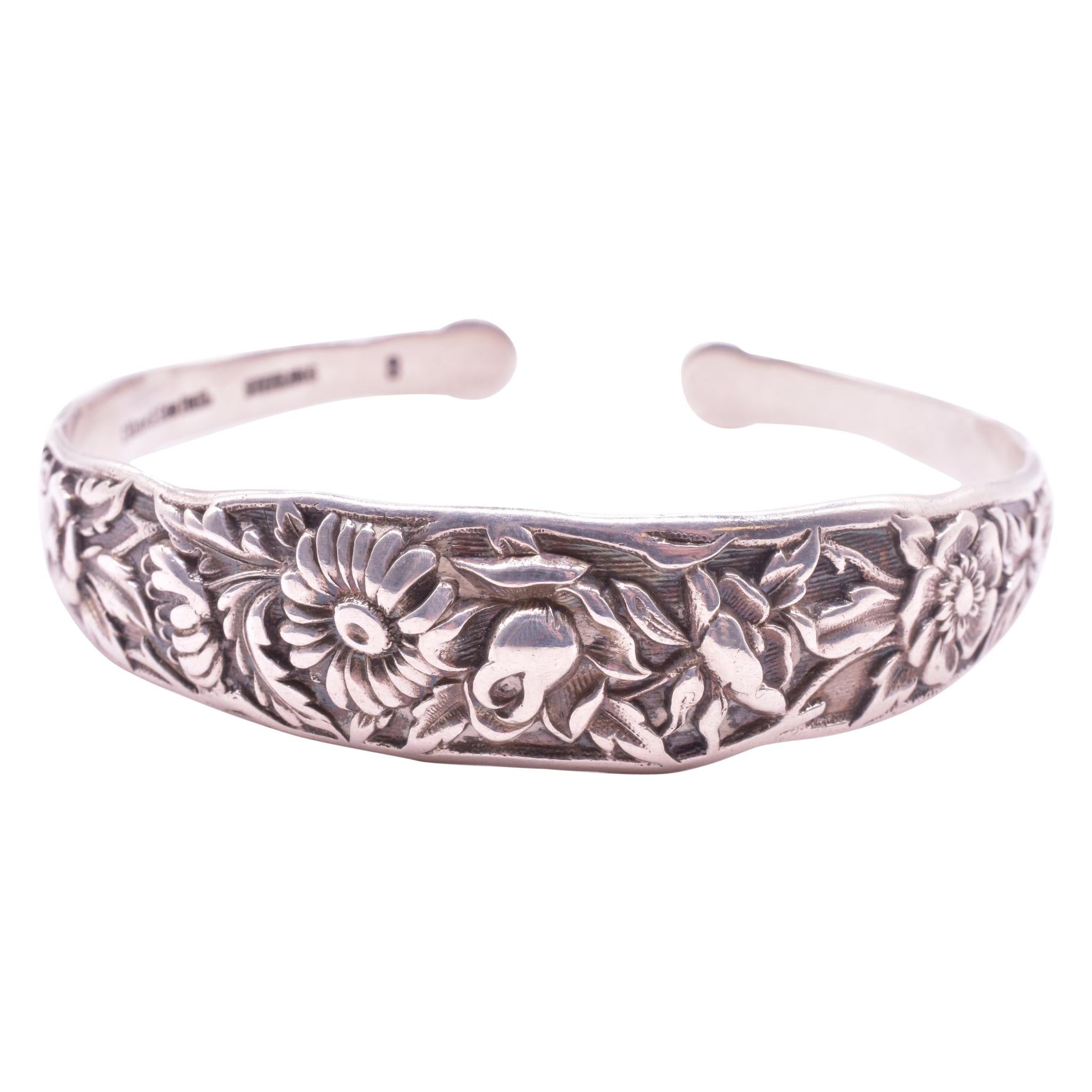 C1920 S. Kirk & Sons Inc. Sterling Silver Repousse Bangle Bracelet