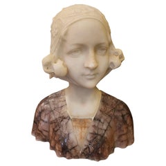 Busto di donna del 1920, scultura in alabastro