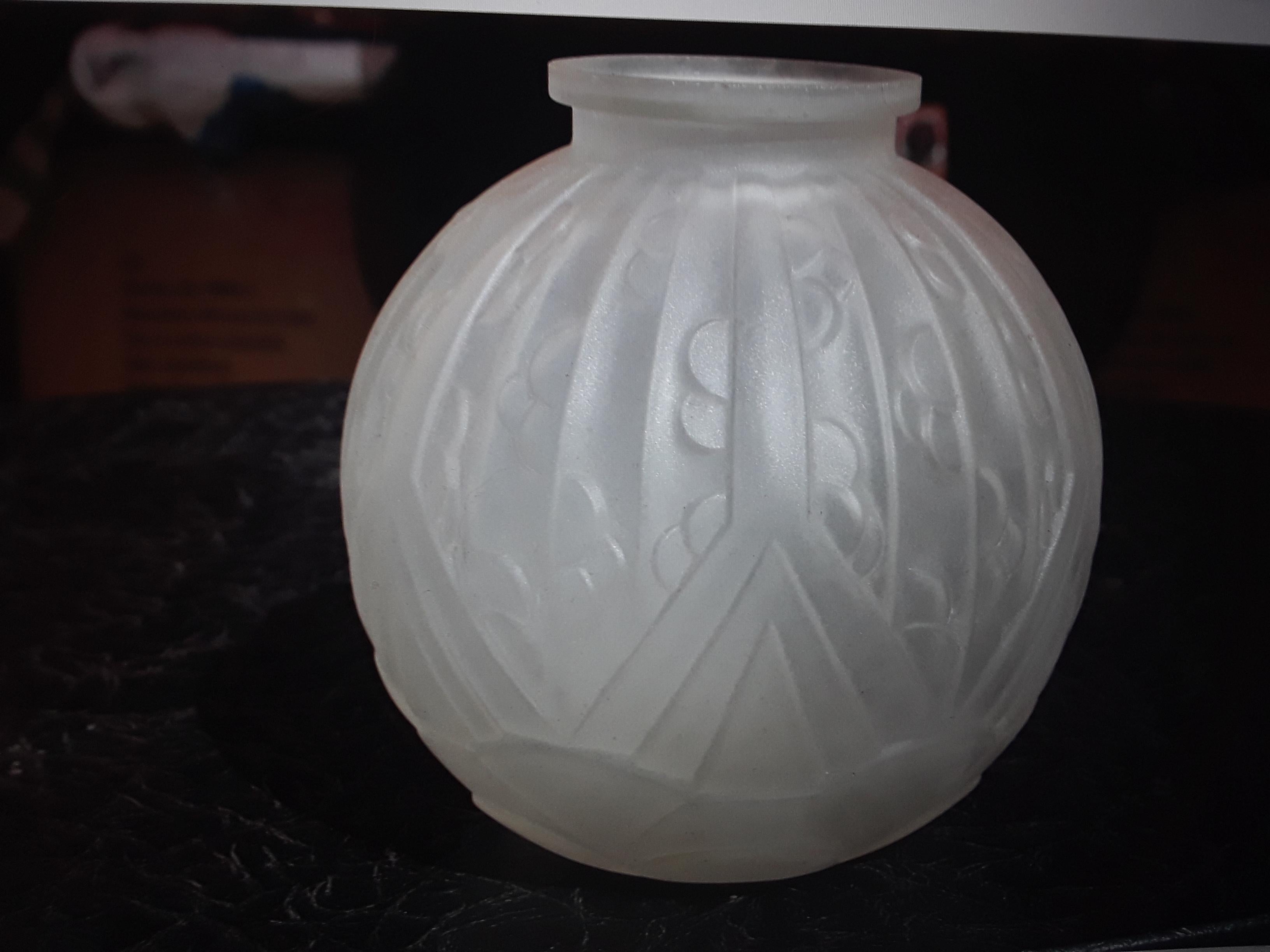 Early 20th Century c1920's French Art Deco Frosted Art Glass Vase For Sale