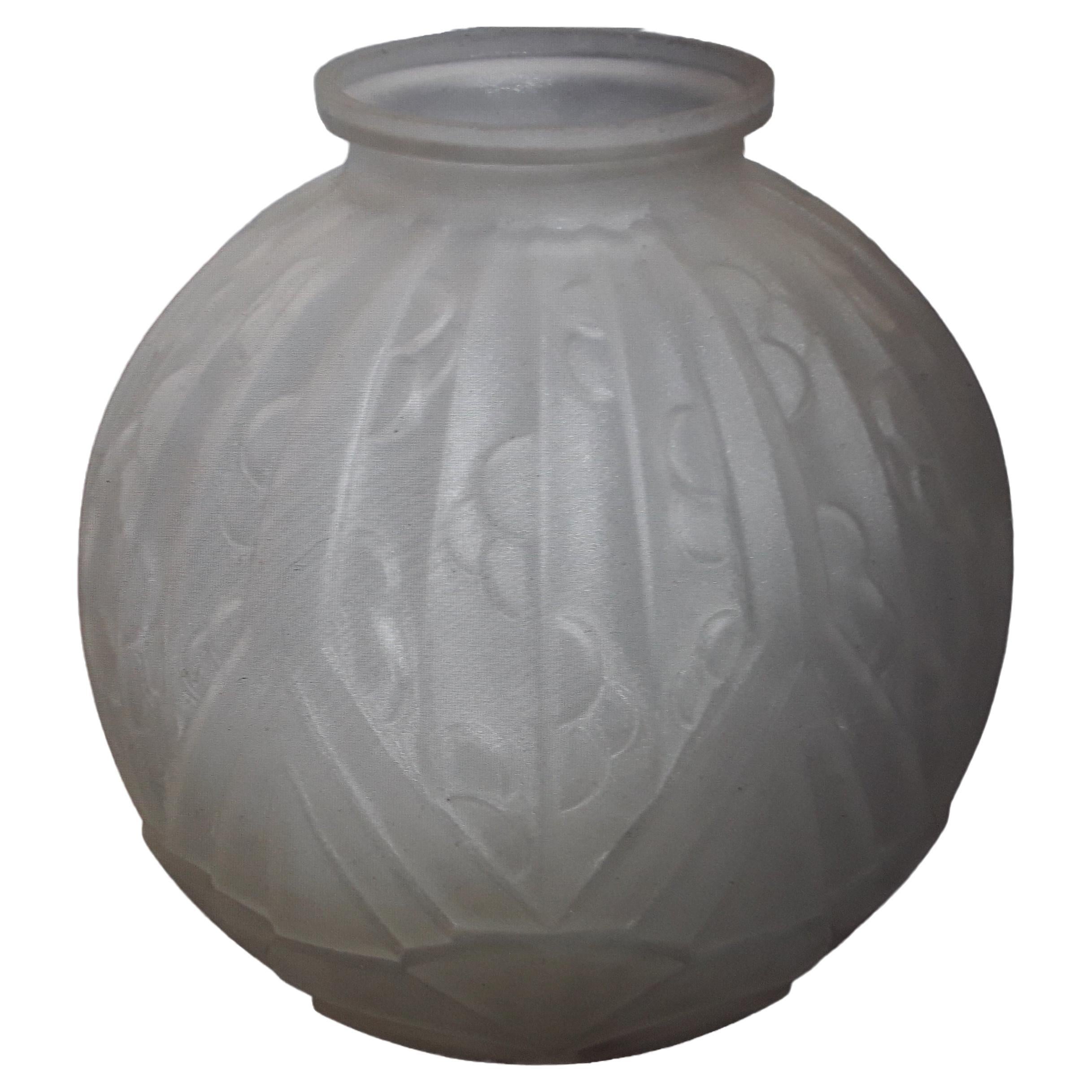 c1920's French Art Deco Frosted Art Glass Vase For Sale