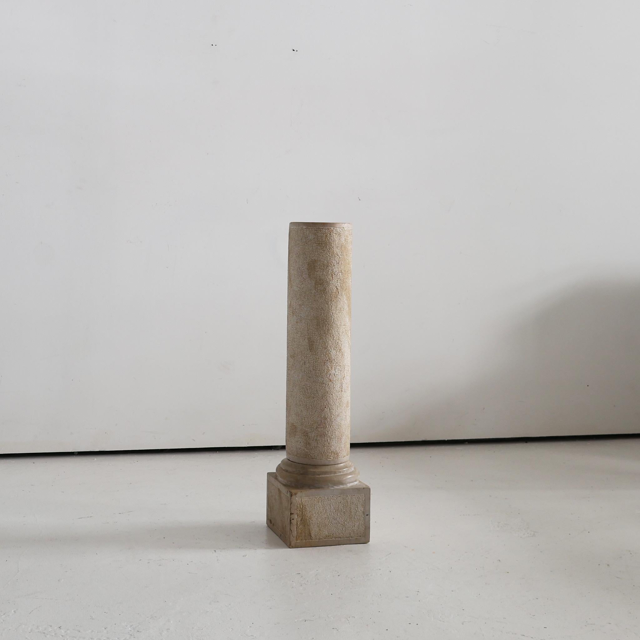 Français A.I.C. Stone Stone français sculpté des années 1920 en vente