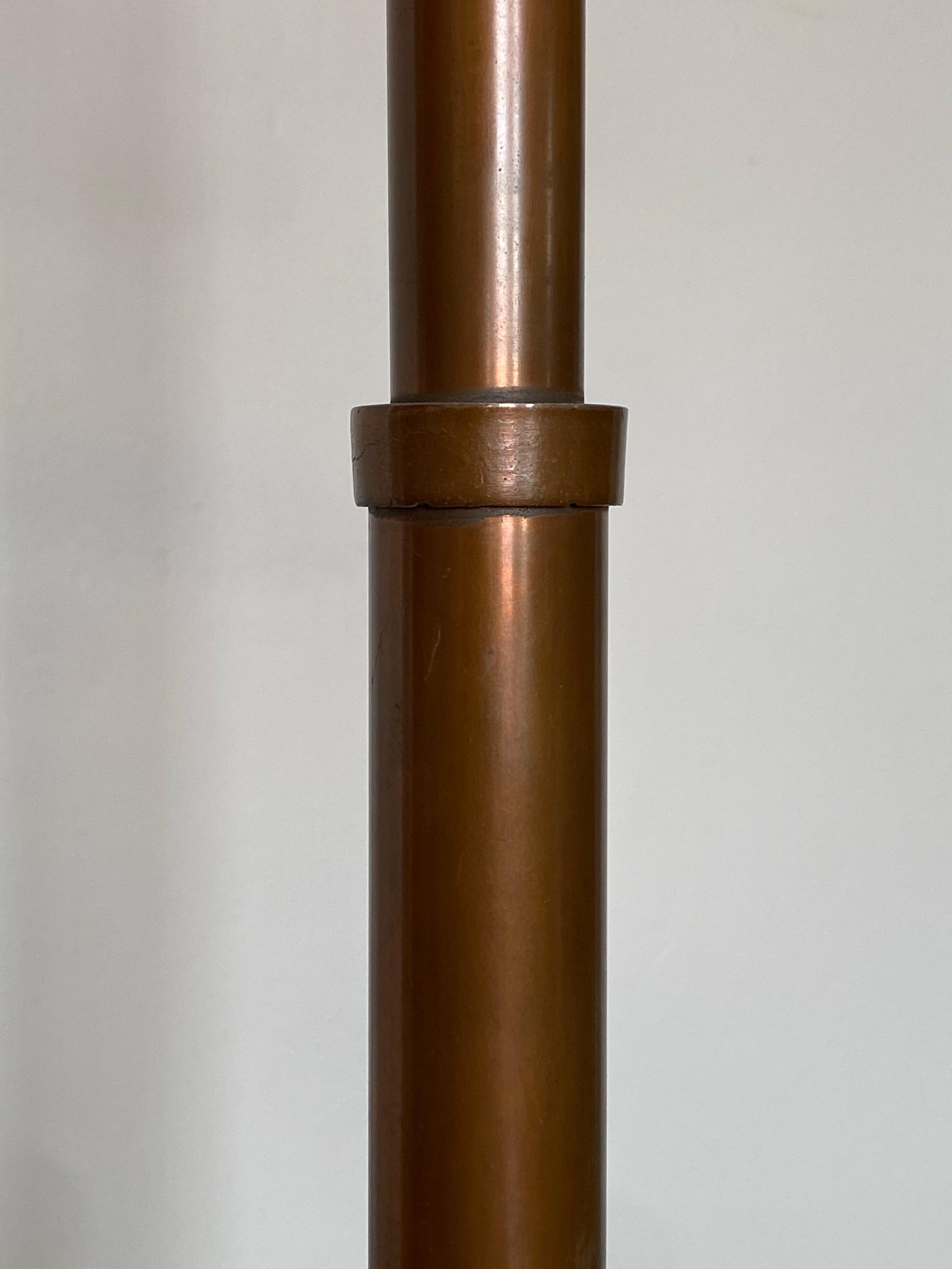 c1930 Art Deco / Machine Age Copper and Walnut Floor Lamp by FrankArt (signed) In condizioni buone in vendita a Southampton, NJ