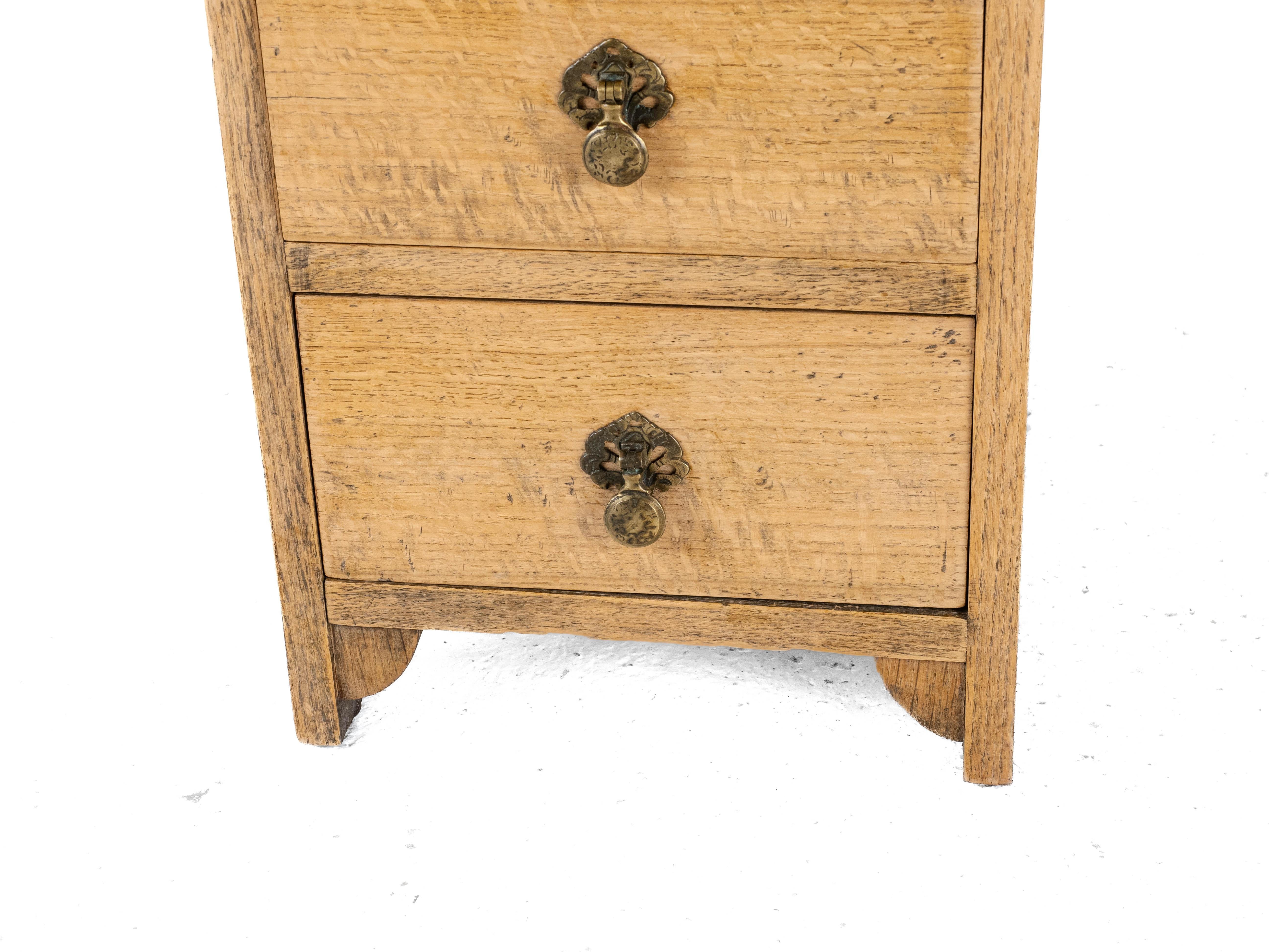 C1930 Arts & Crafts Style Golden Oak Desk / Dressing Table (Light Oak) 5