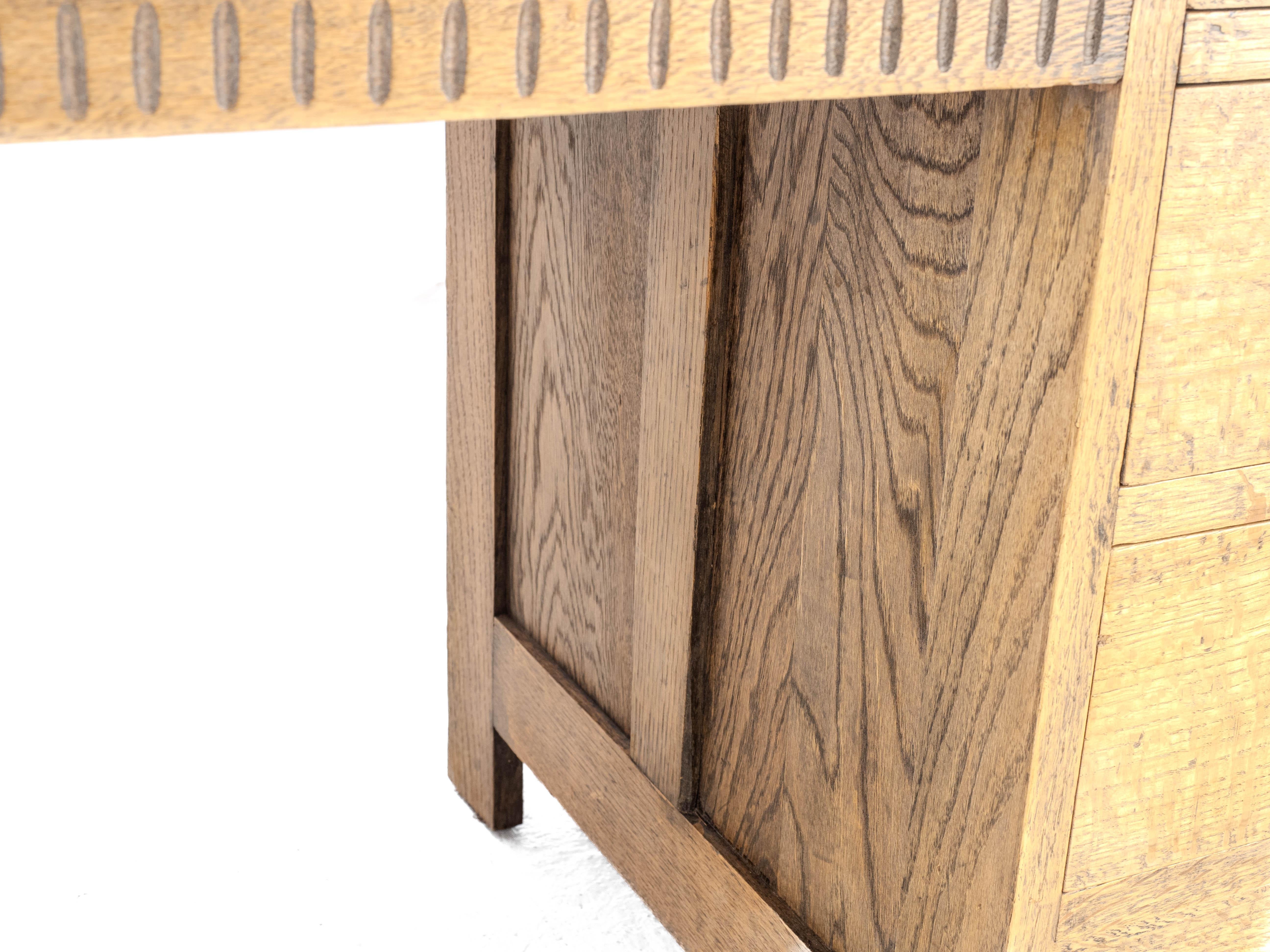 C1930 Arts & Crafts Style Golden Oak Desk / Dressing Table (Light Oak) 7