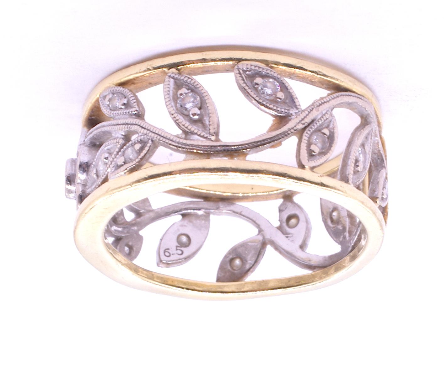 C1930 18K Gold Flower Band Ring w Diamond Accents 9
