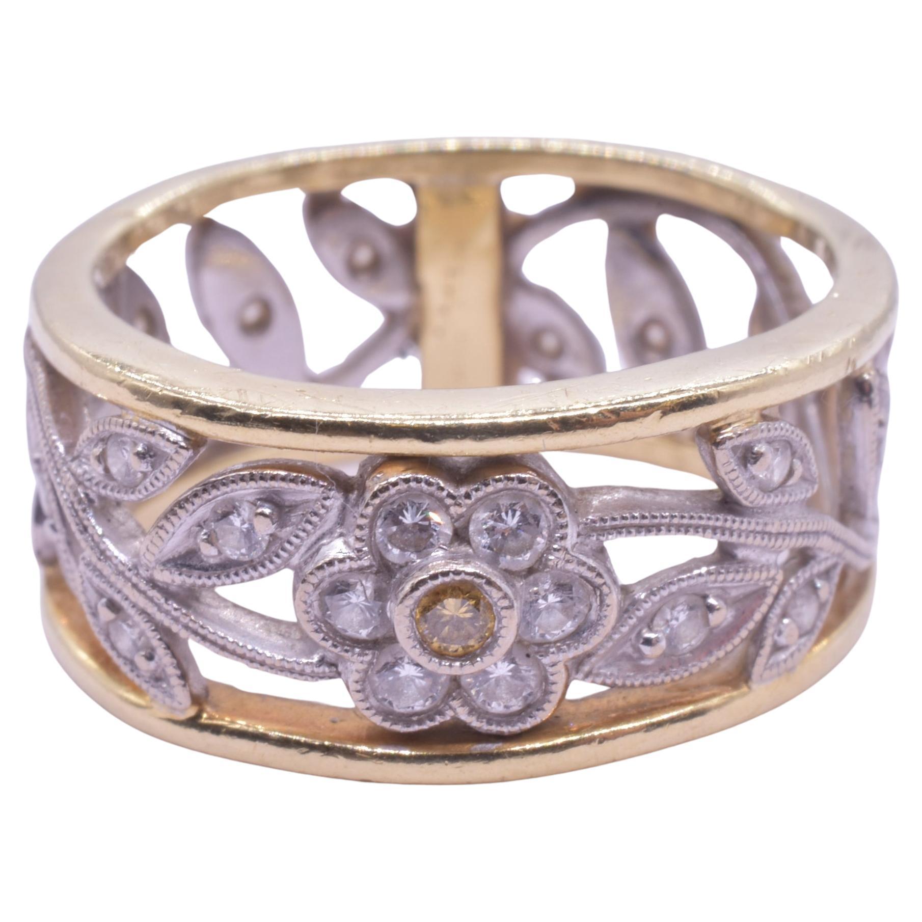 Art Deco C1930 18K Gold Flower Band Ring w Diamond Accents
