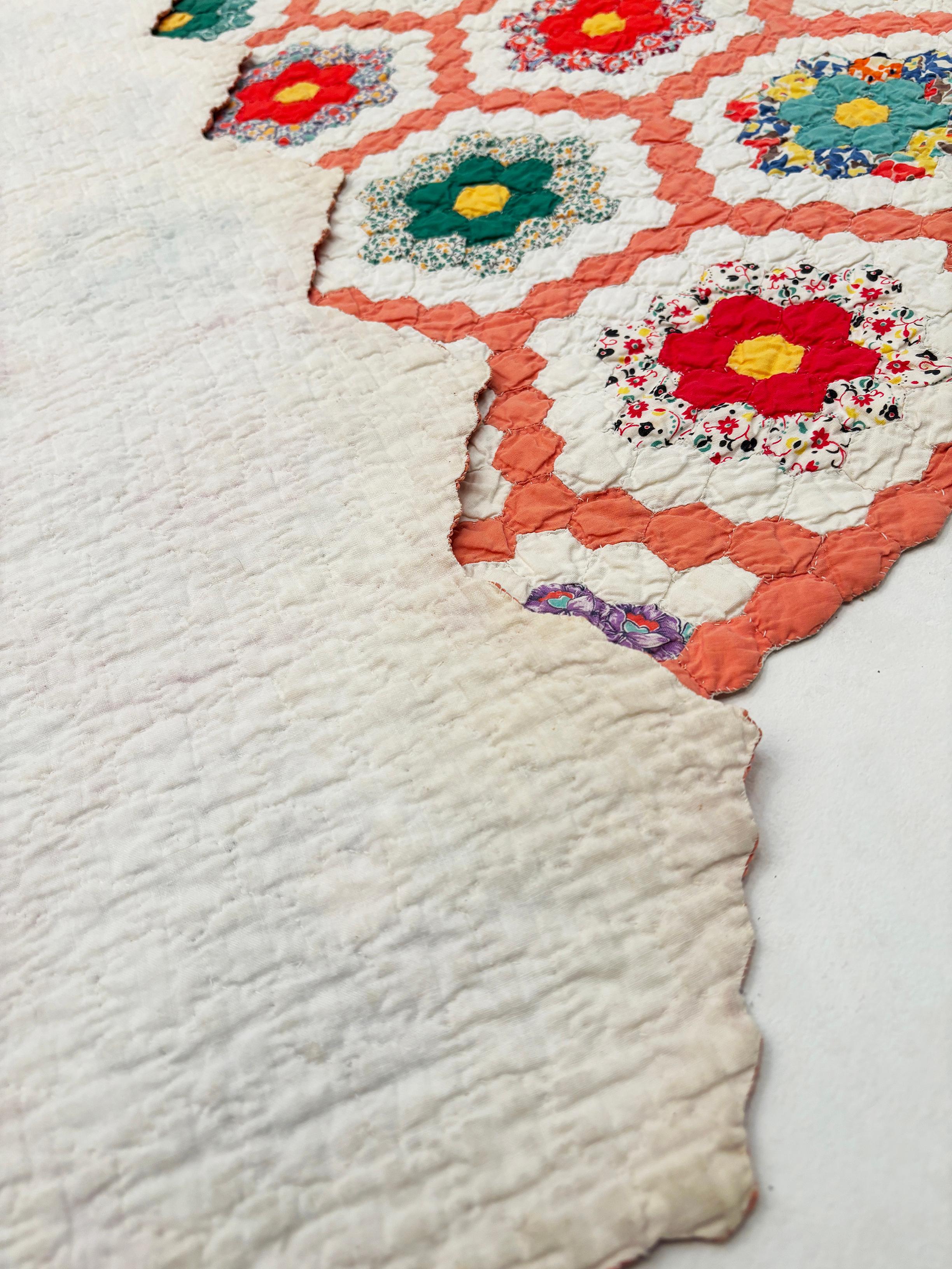 C.1930 Grandmother Flower Garden Hexagon Quilt For Sale 12