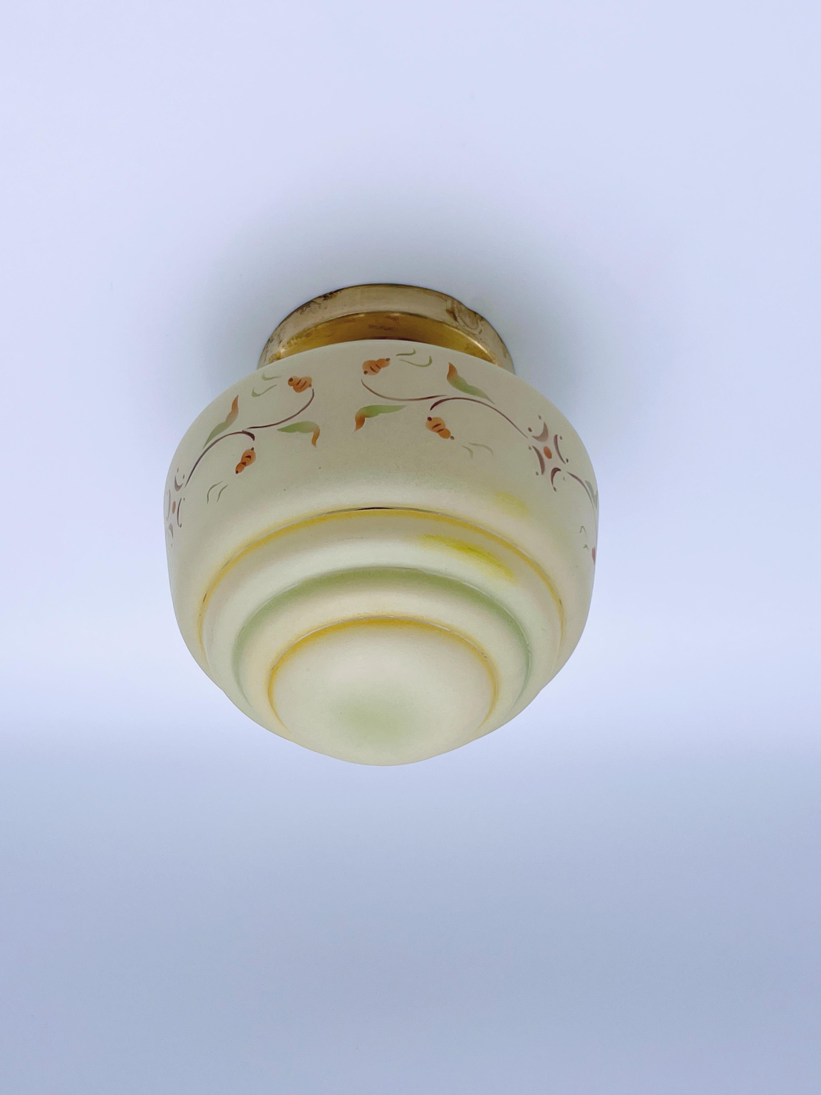 c.1930 Lámpara de techo escandinava empotrada, Art Decó, latón y cristal Vidrio en venta