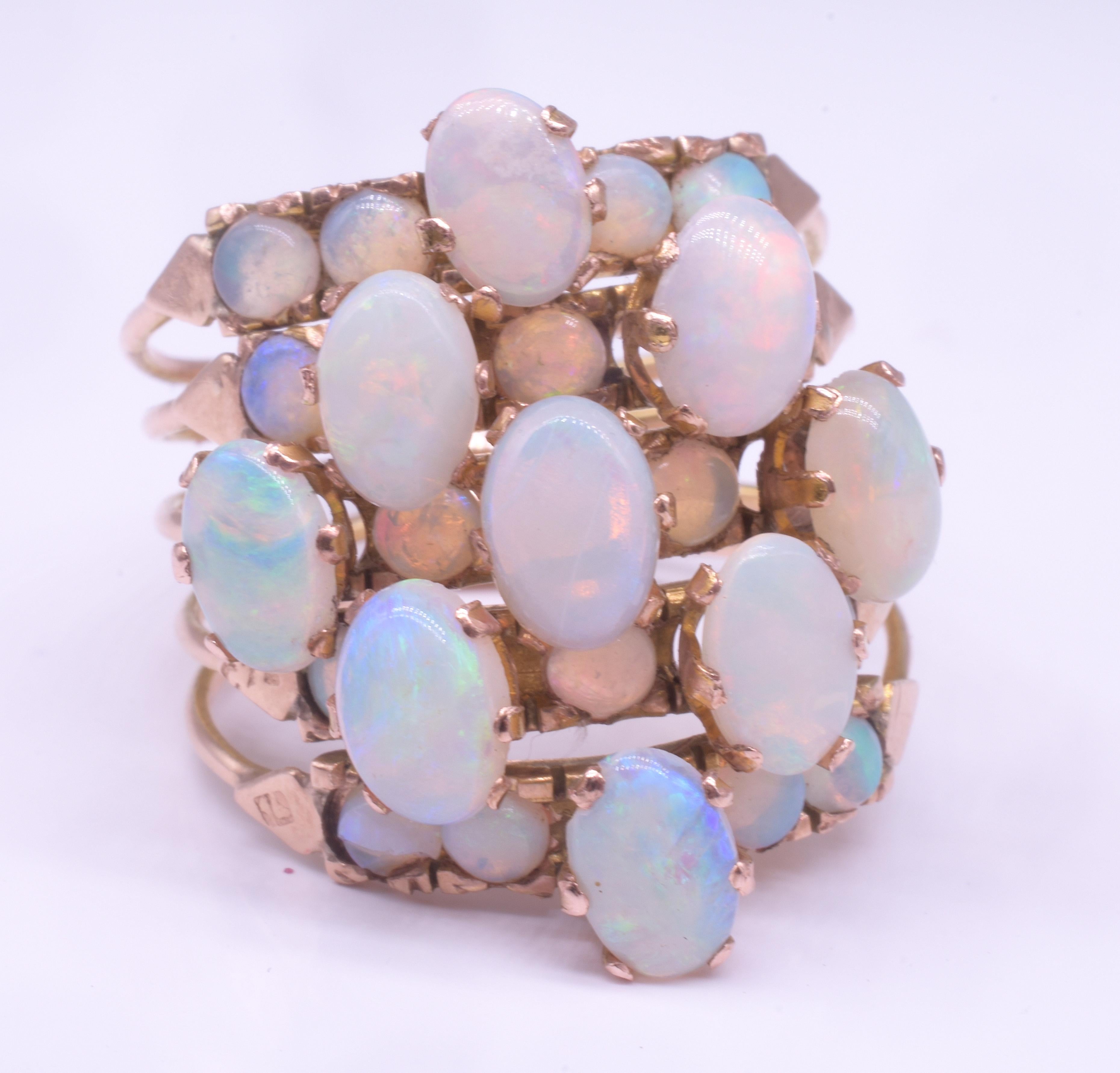 C1940 14K Opal Haremring mit Opal im Angebot 6