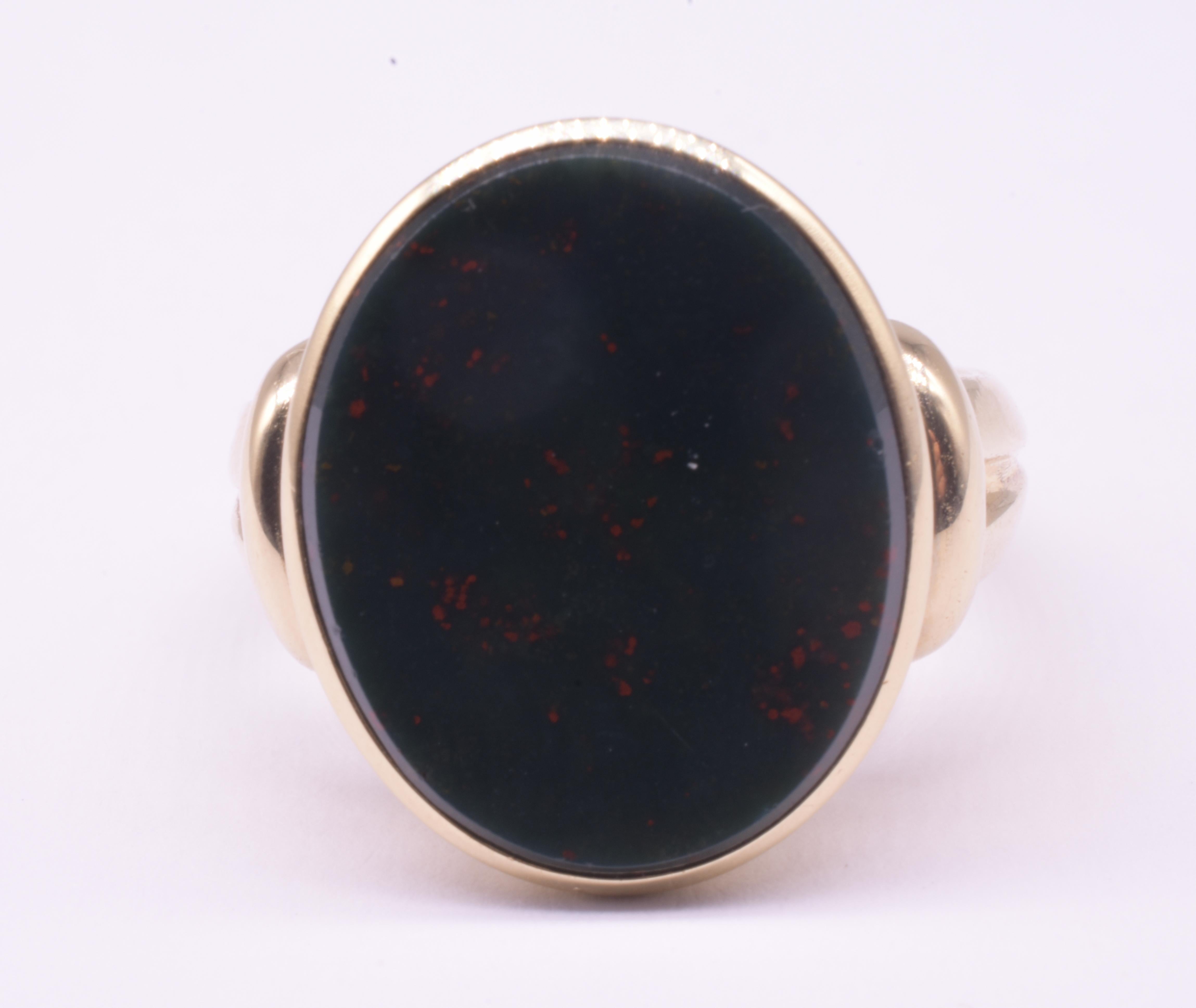 Anello con firma in pietra sanguigna ovale 14K della metà del secolo scorso in vendita 5
