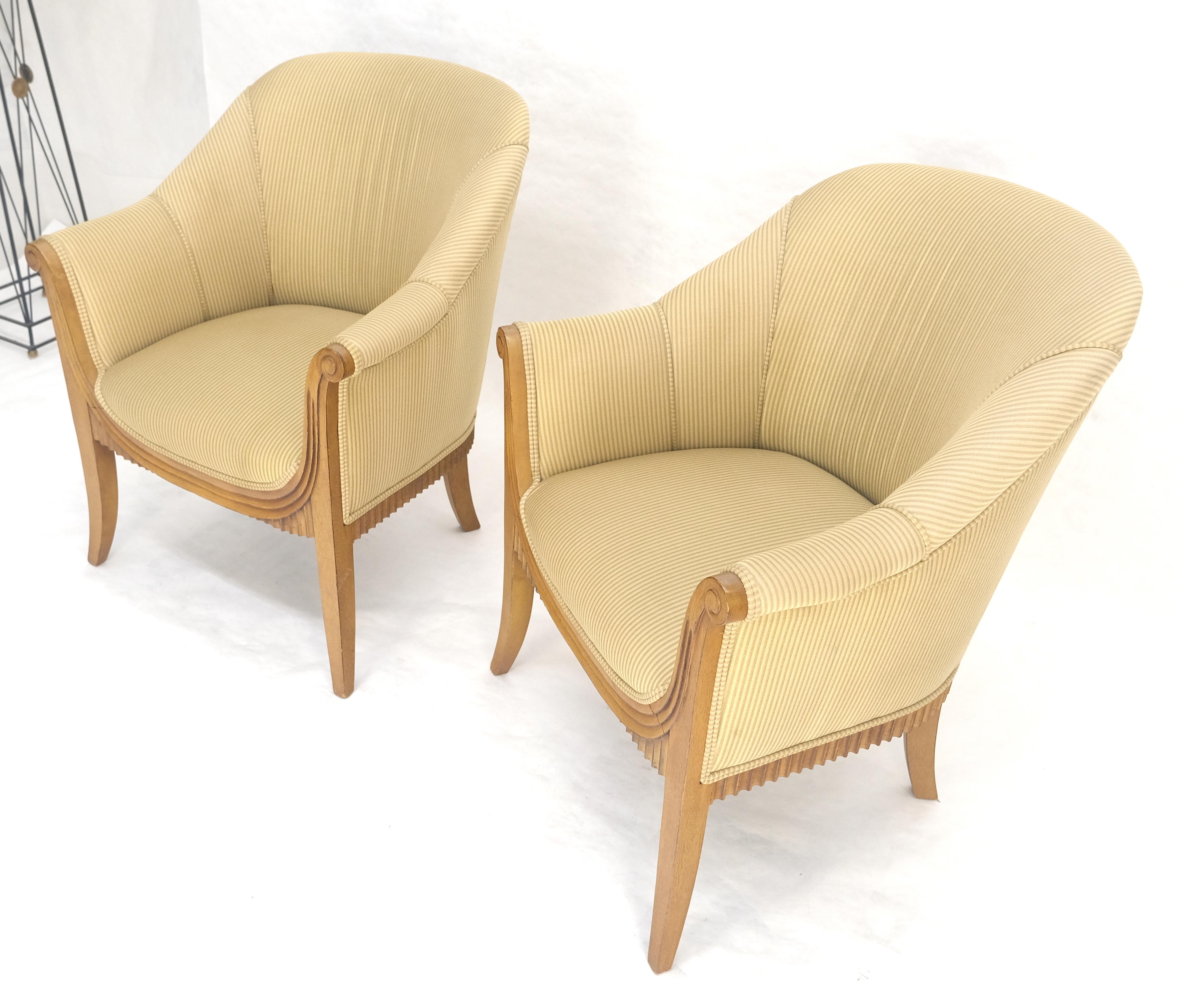 Fruitwood c.1940s Pair Leon Jallot Atr. Carved Scallop Edge Bergere Arm Lounge Chairs MINT For Sale