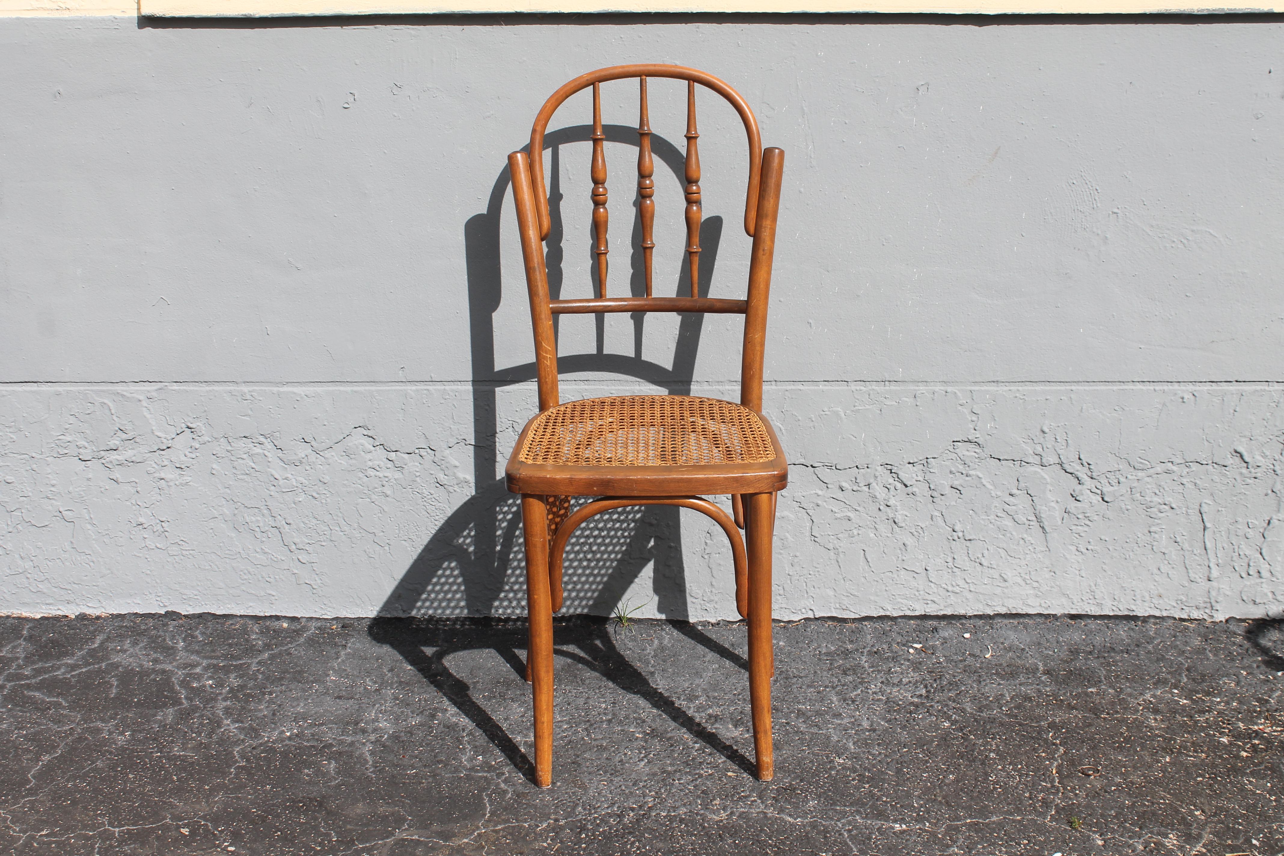 c1940's Set of 6 French Country Style Caned Dining Chairs In Good Condition For Sale In Opa Locka, FL