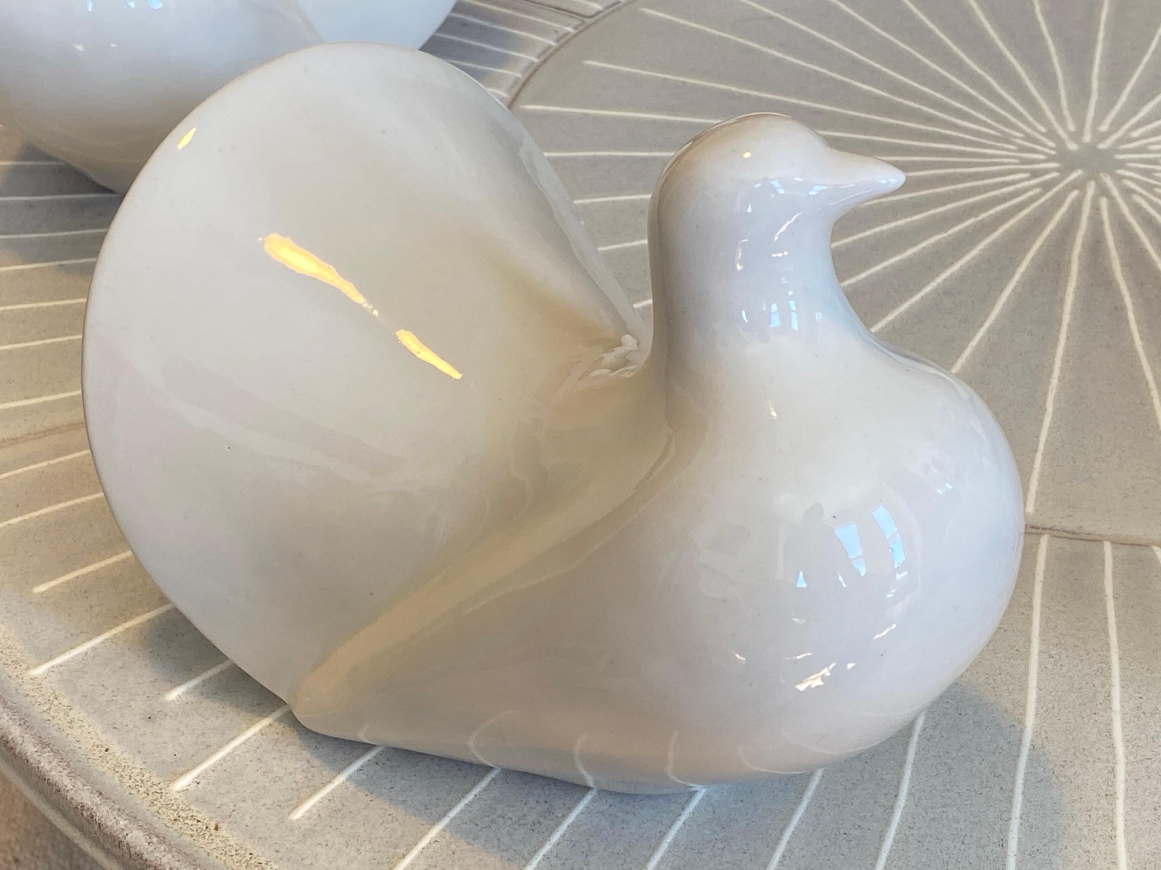 A collection of c1950 ceramic Fantail Pigeon sculptures by noted American sculptor Wayland Gregory. We were fortunate enough to purchase these pieces directly from the Gregory Estate. Typically these would have been decorated (overglaze) further and