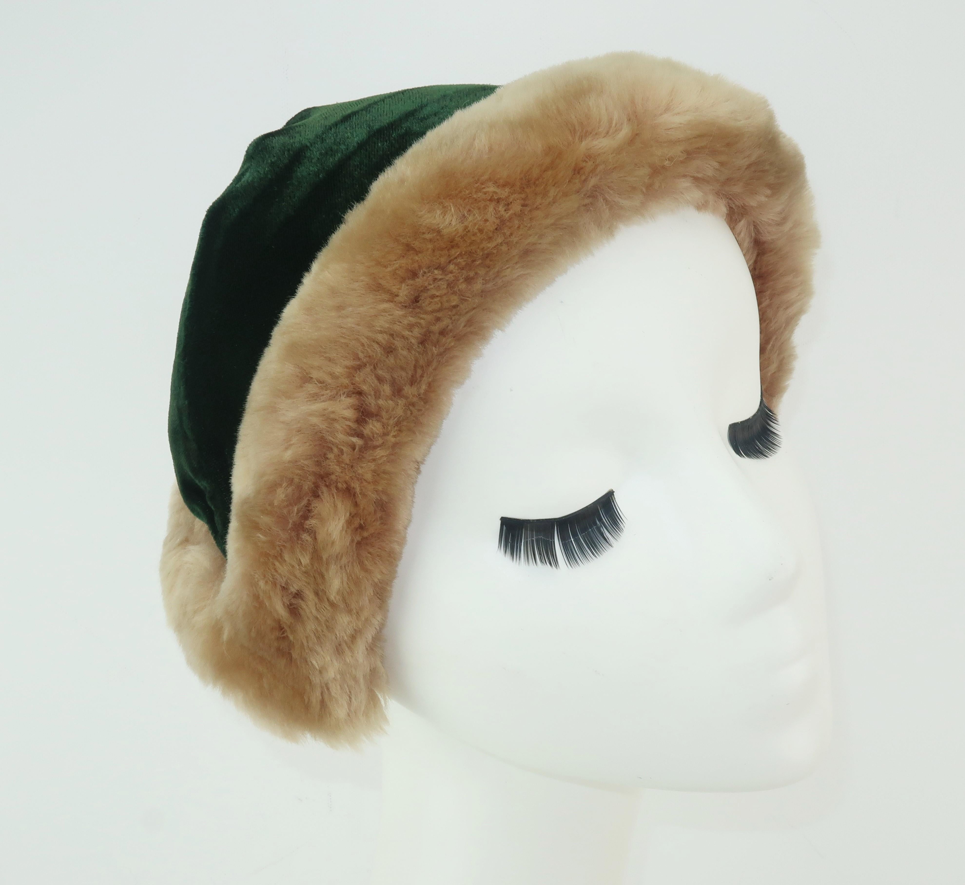 Beige C.1950 Green Velvet Hat With Mouton Trim