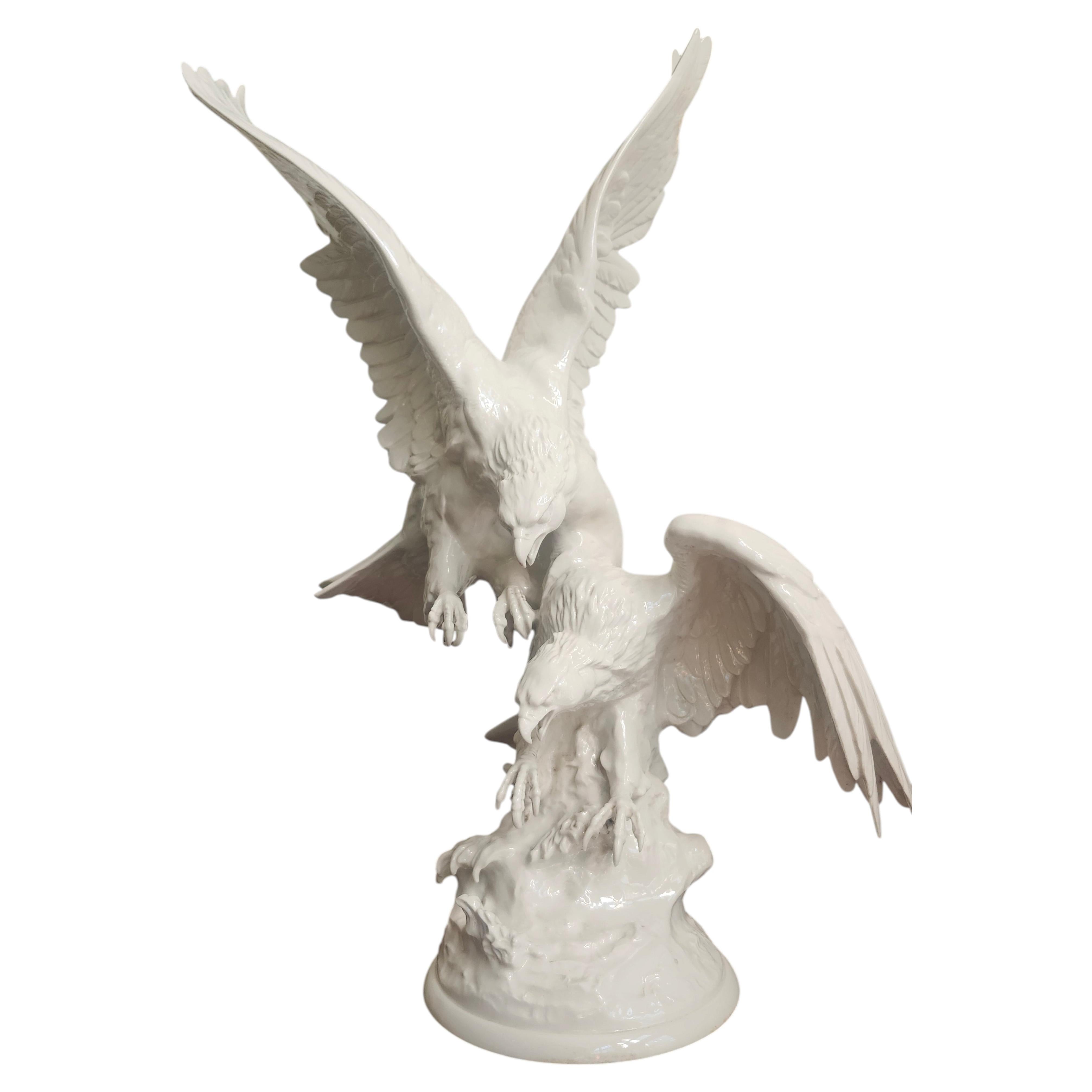 C1950 Hutschenreuther Eagles Clashing Porzellan Skulptur von Karl Tutter Deutschland