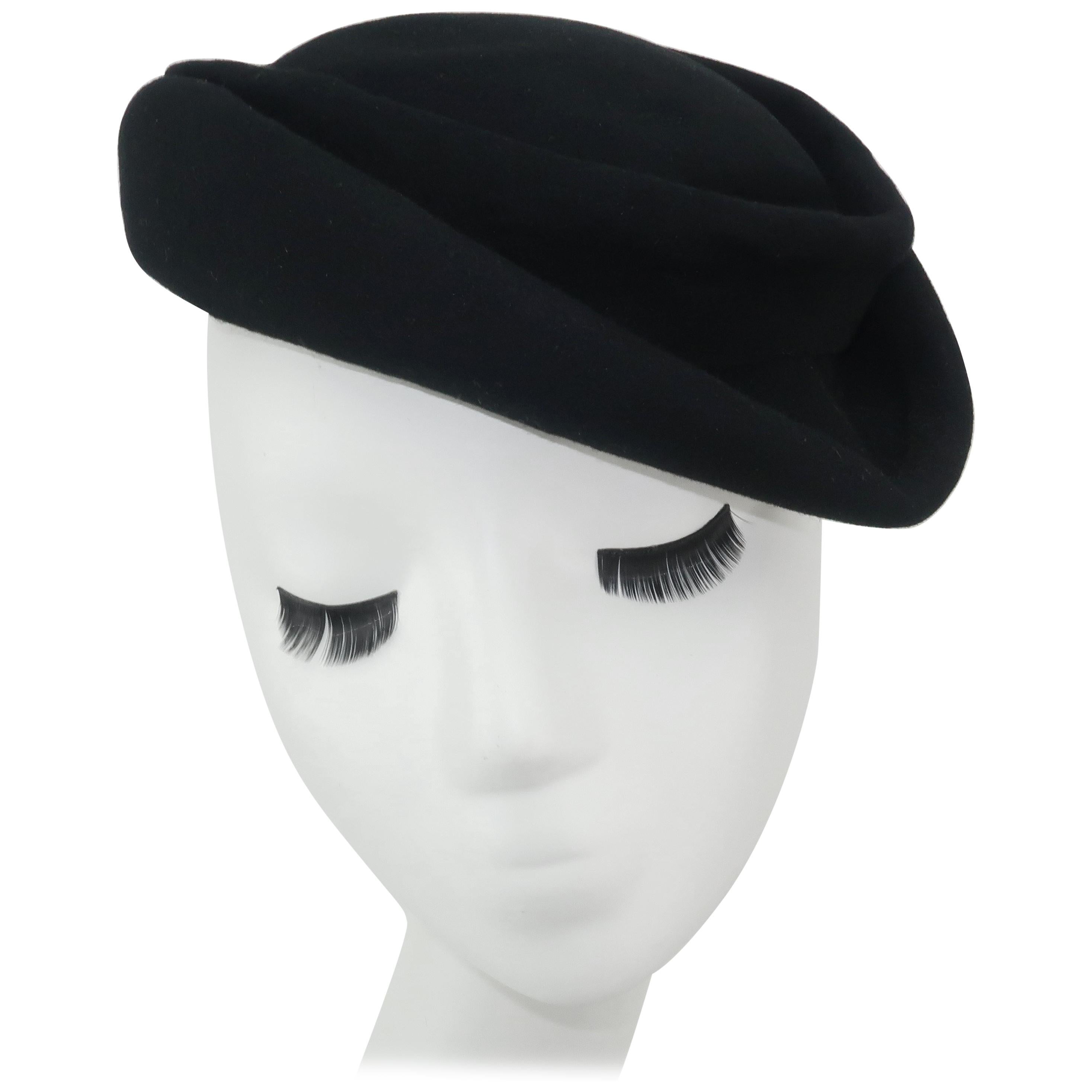 C.1950 I. Magnin Black Wool Felt Tilt Hat