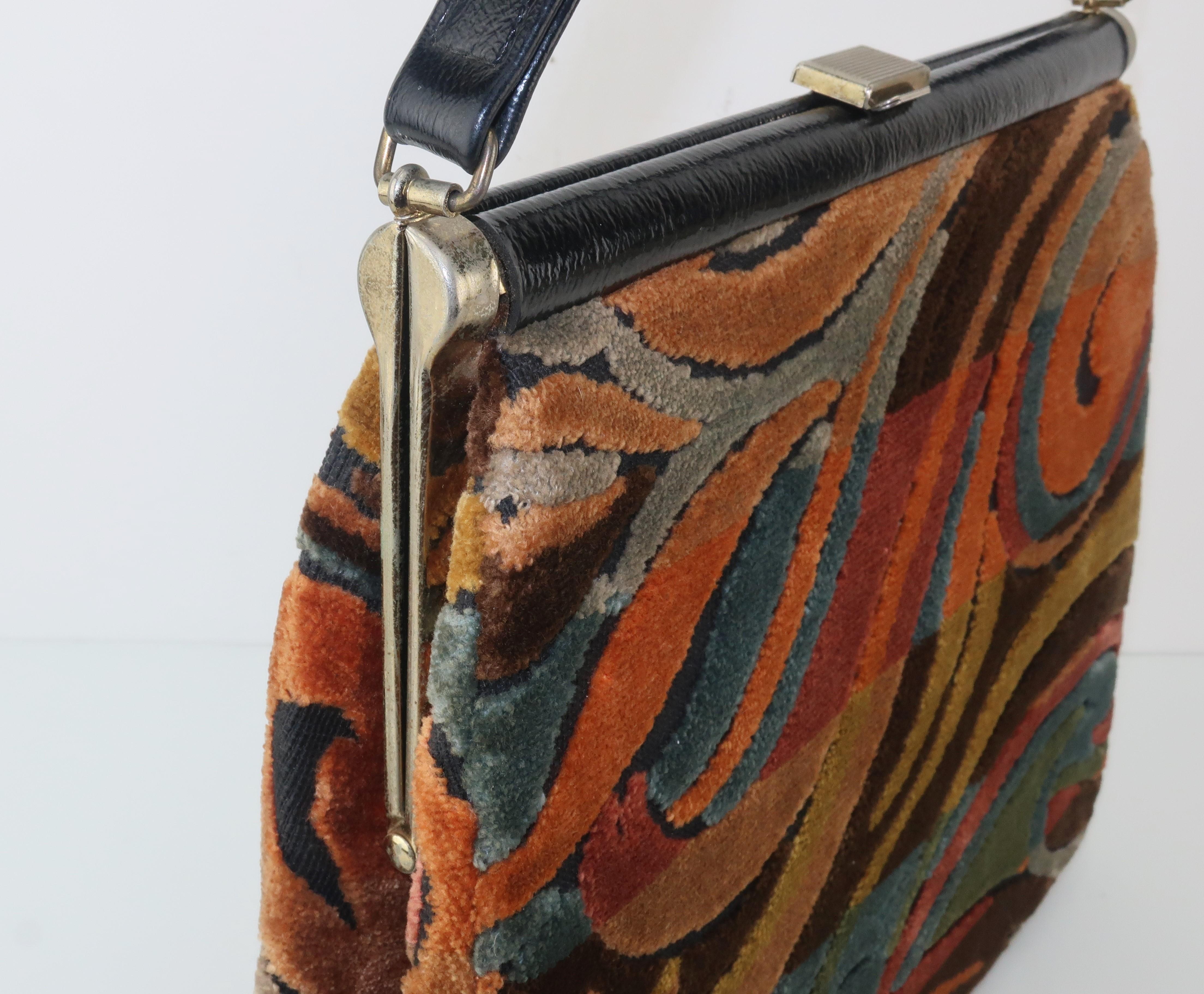 C.1960 Julius Resnick Mod Velvet Carpetbag Handbag In Good Condition In Atlanta, GA