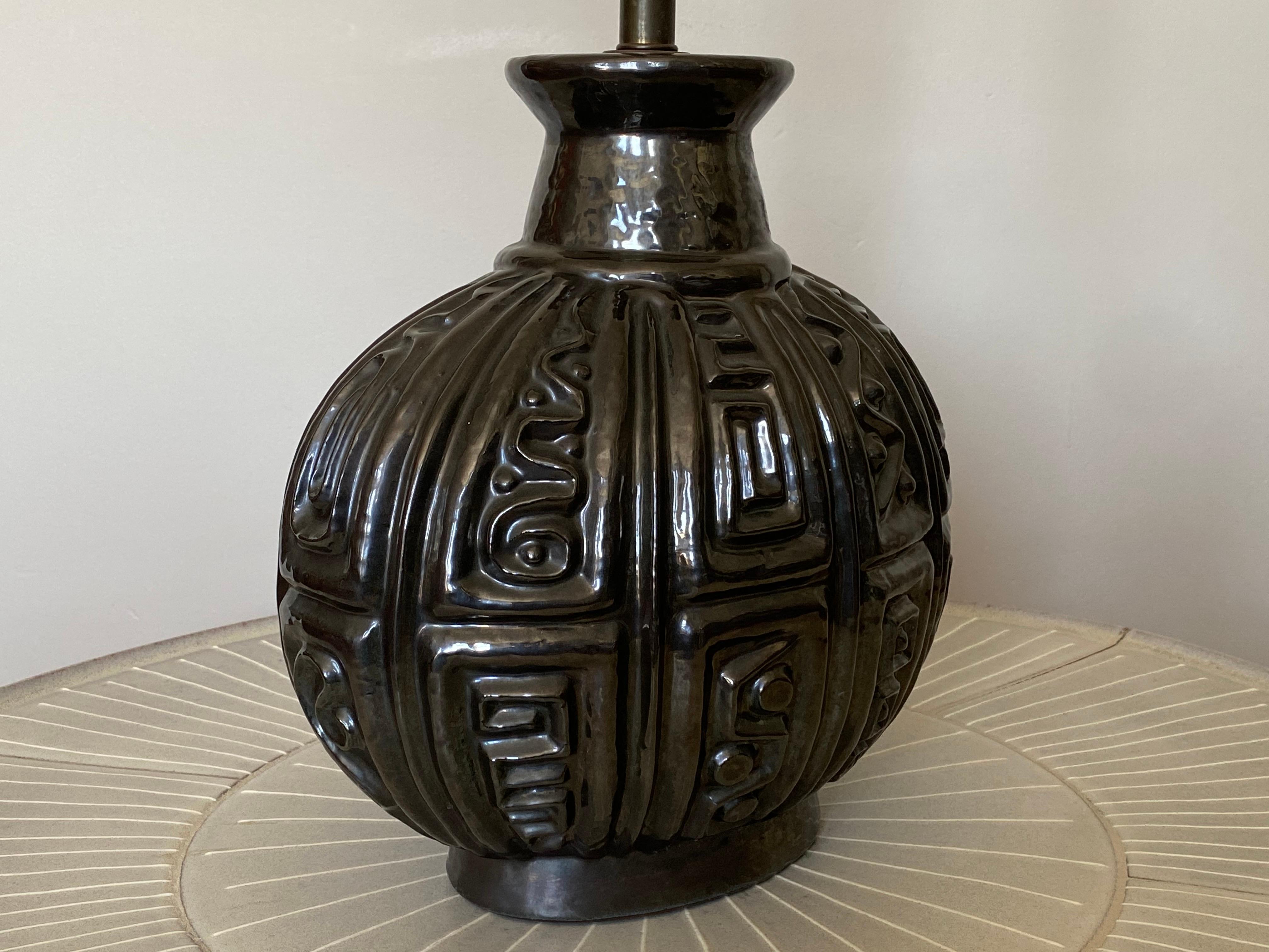 c1960 Lee Rosen for Design Technics Ovoid Brutalist Pottery Ceramic Lamp For Sale 1