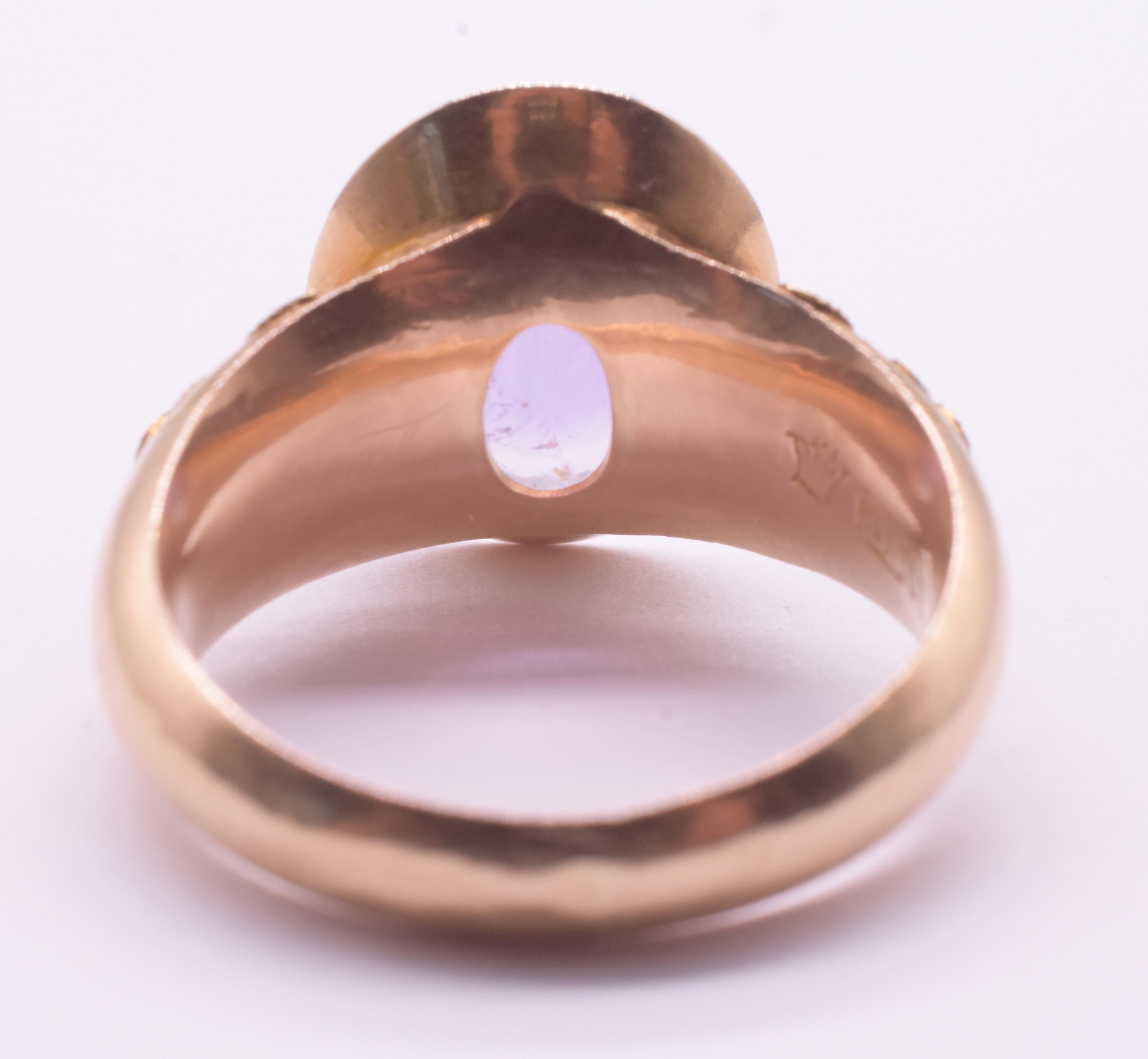 C1960 Signet Ring with Amethyst Stone and Floral Carved Shoulders For Sale 3