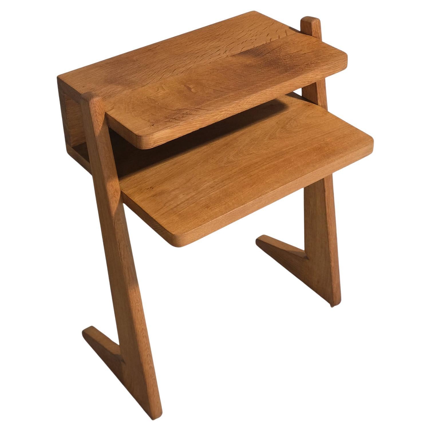 A.I.C. 1960 Guillerme et Chambron Table d'appoint à étagères Edition Votre Maison