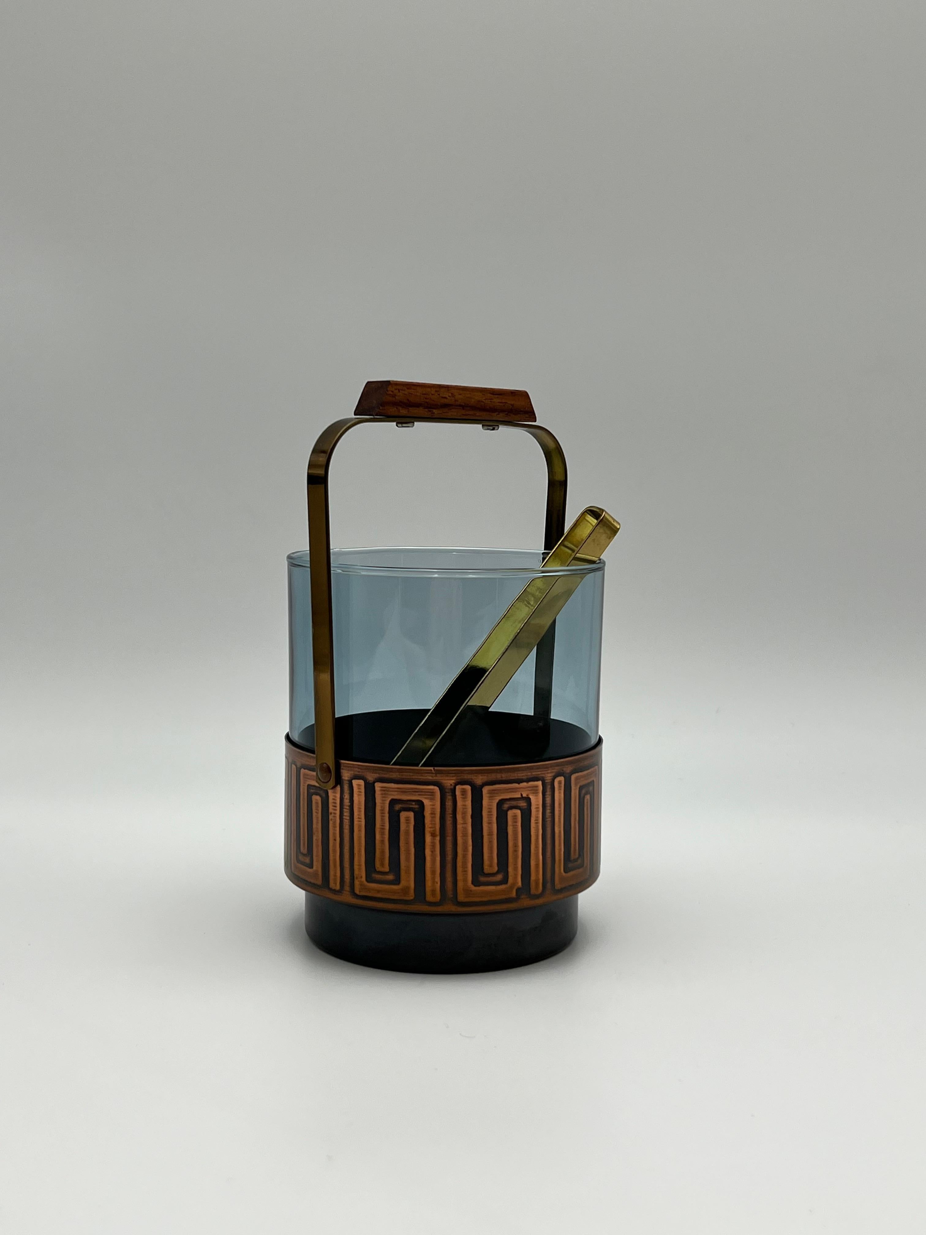 c.1960s Teak & Kupfer Eiswürfelbehälter, Rauchglas, skandinavisches Design (Norwegisch) im Angebot