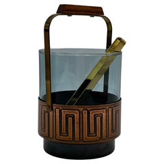 c.1960 Cubitera de teca y cobre, vidrio ahumado, diseño escandinavo