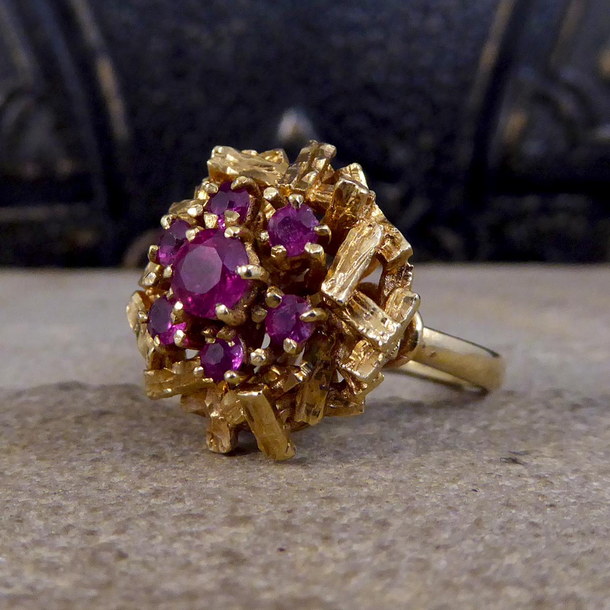 C1968 Ruby Cluster Bark Effect Cocktail Ring in 9ct Yellow Gold In Good Condition In Yorkshire, West Yorkshire