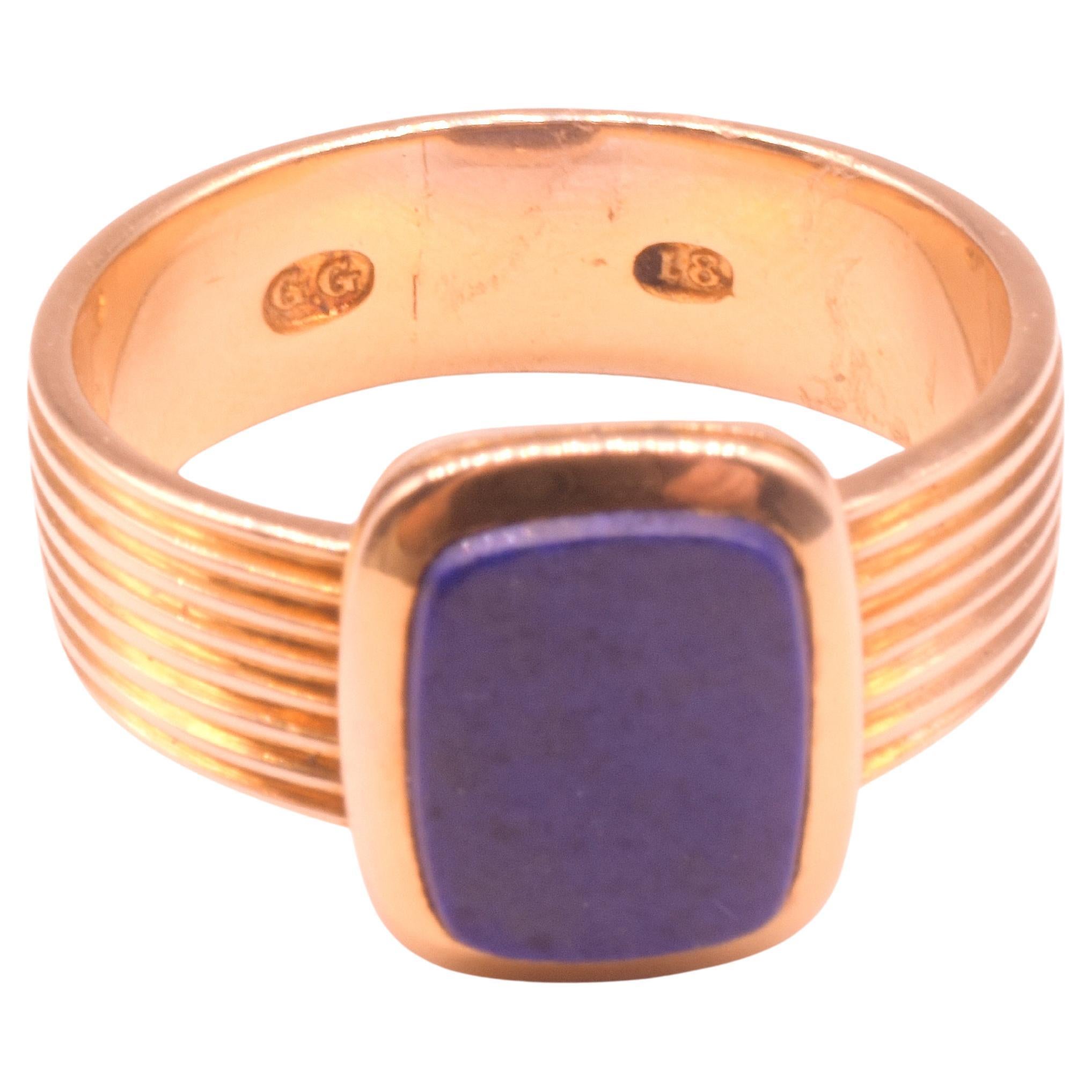 Cabochon C1970 18 Carat Modern Lapis Signet Ring with Reeded Band For Sale