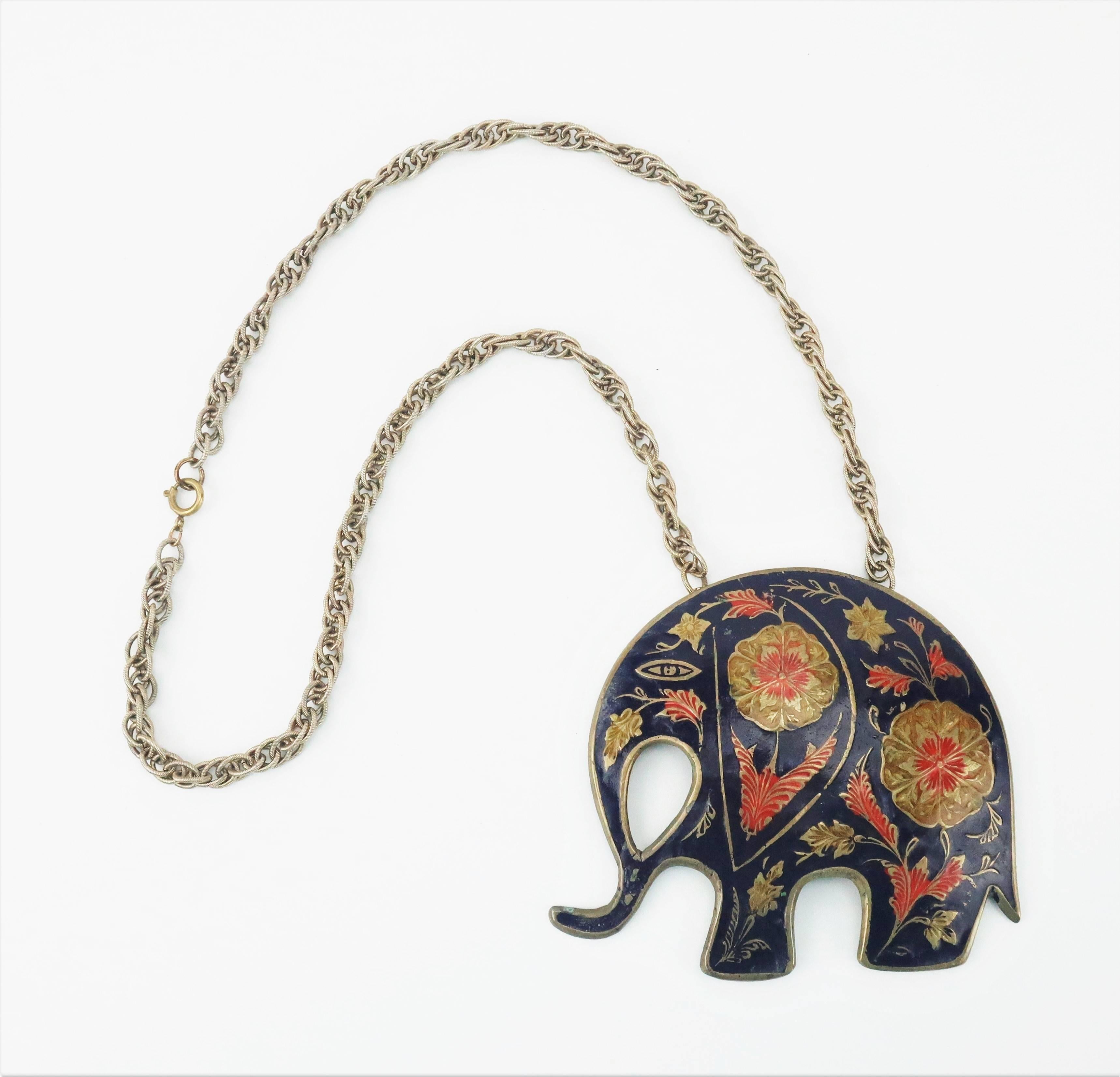 C.1970 Enamel Brass Elephant Medallion Necklace In Good Condition In Atlanta, GA