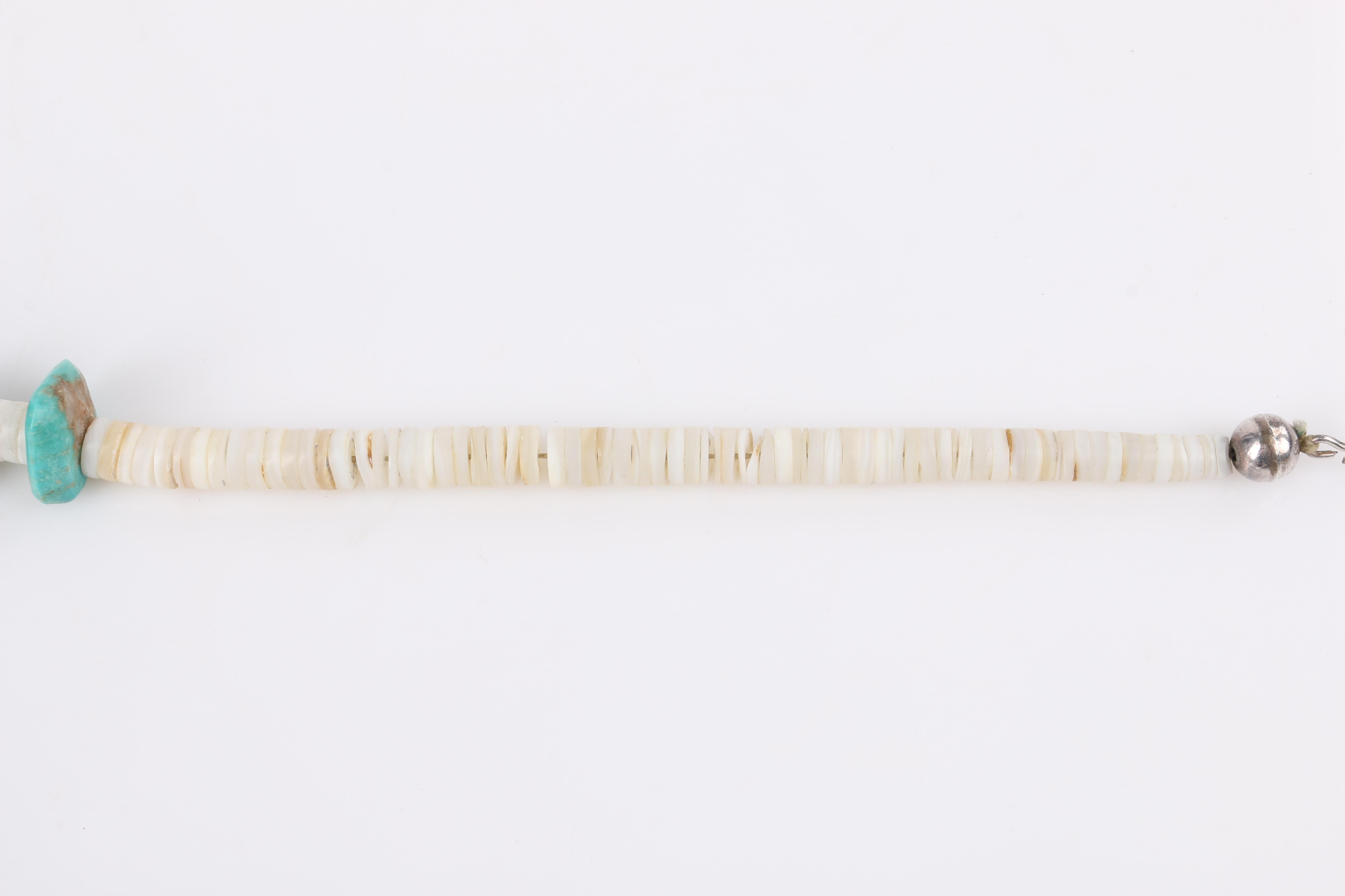 Collier long en perles Heishi à longue rangée de pierres turquoises Navajo et de coquillages ivoires (années 1970) en vente 4